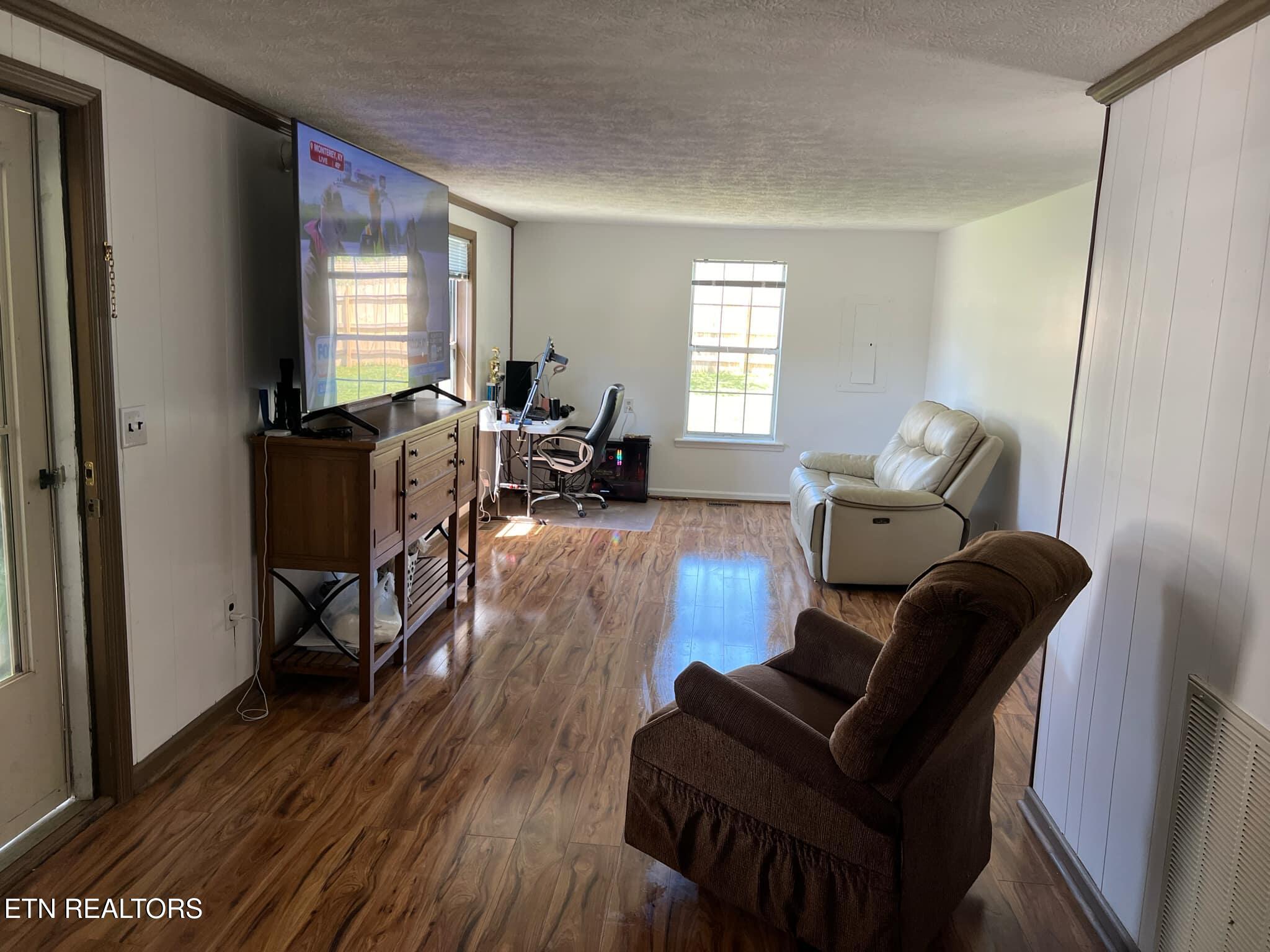 798 Lawson Rd Property Photo 16