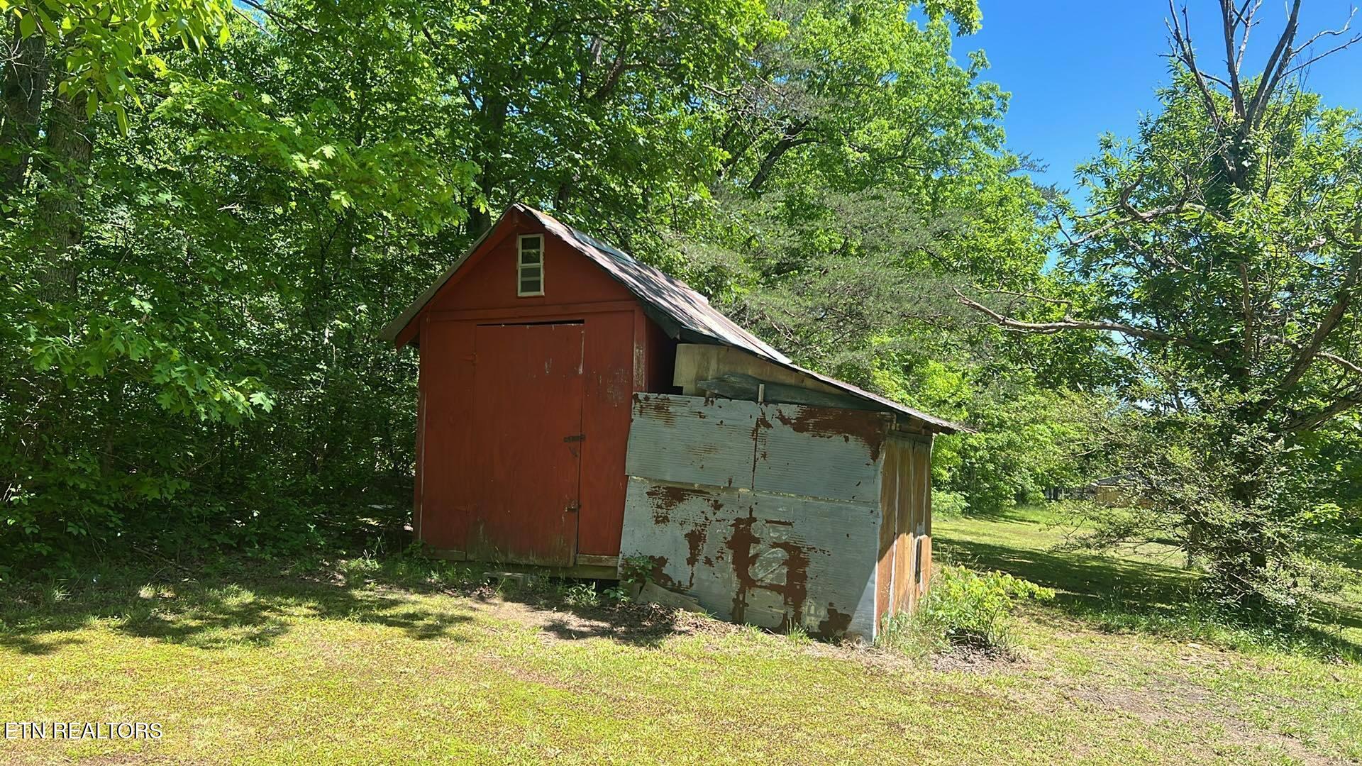 798 Lawson Rd Property Photo 46