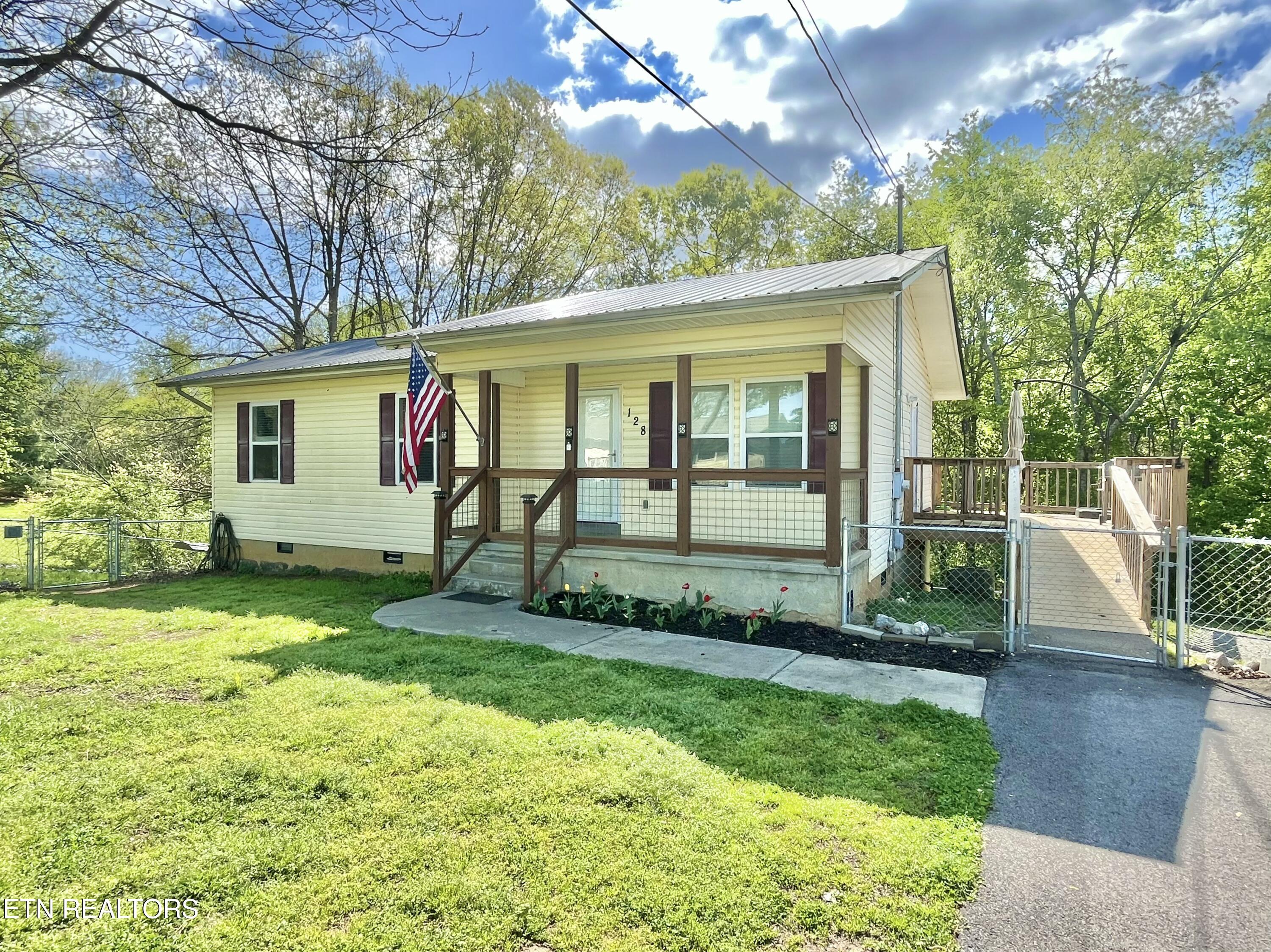 128 Johnson Drive Property Photo