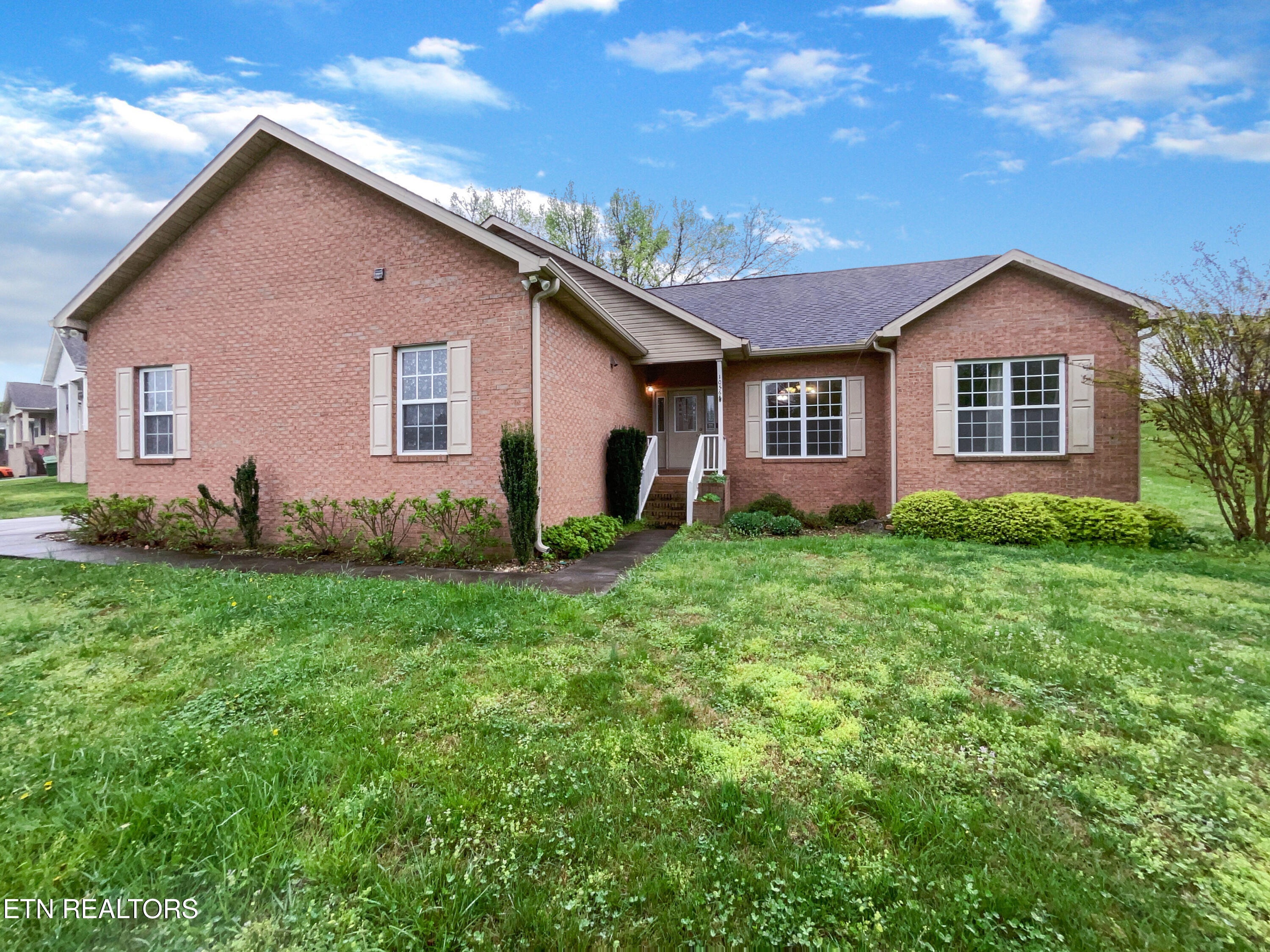 1056 Willow Creek Circle Property Photo