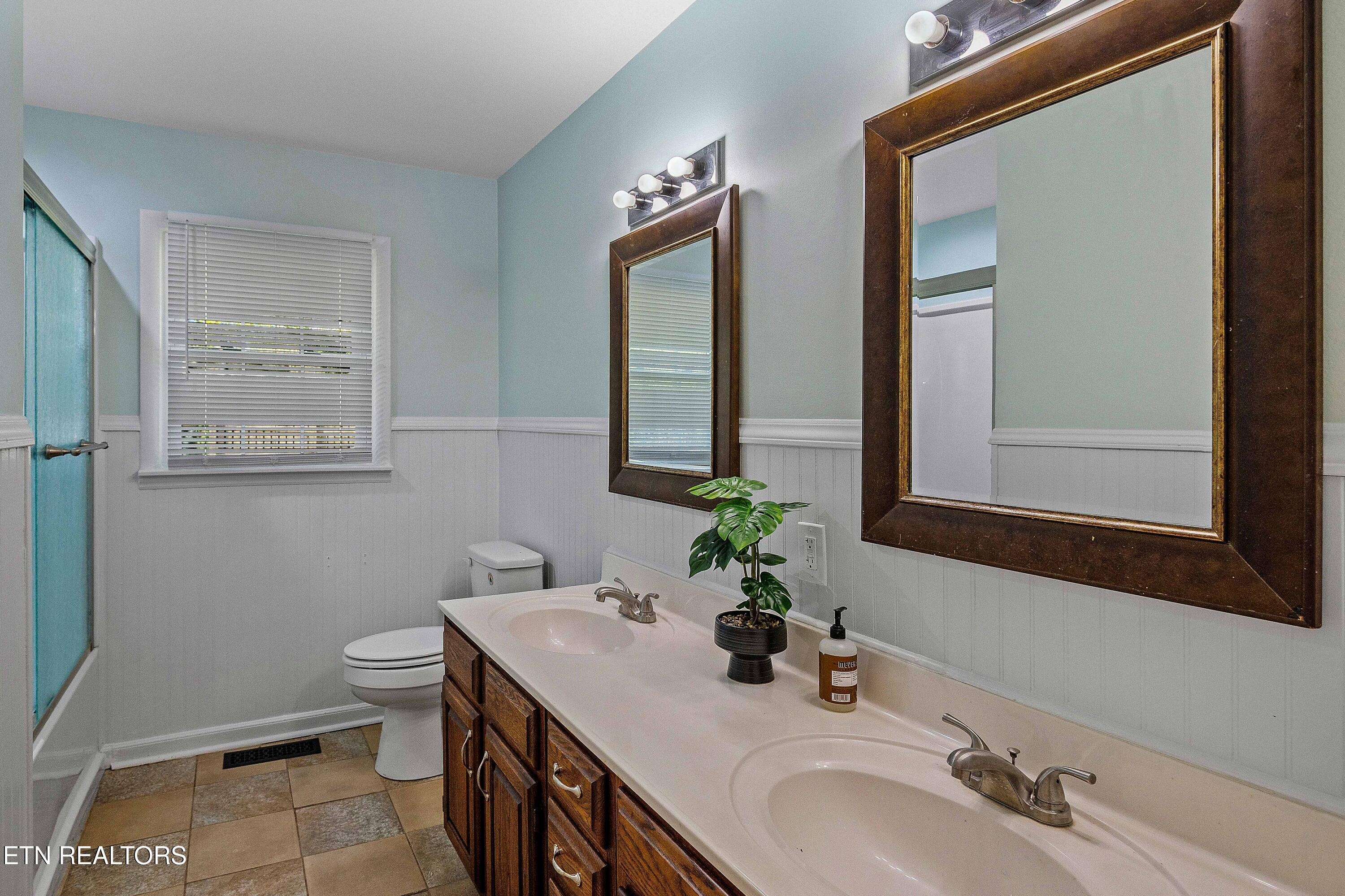 201 Farlow Drive Property Photo 18