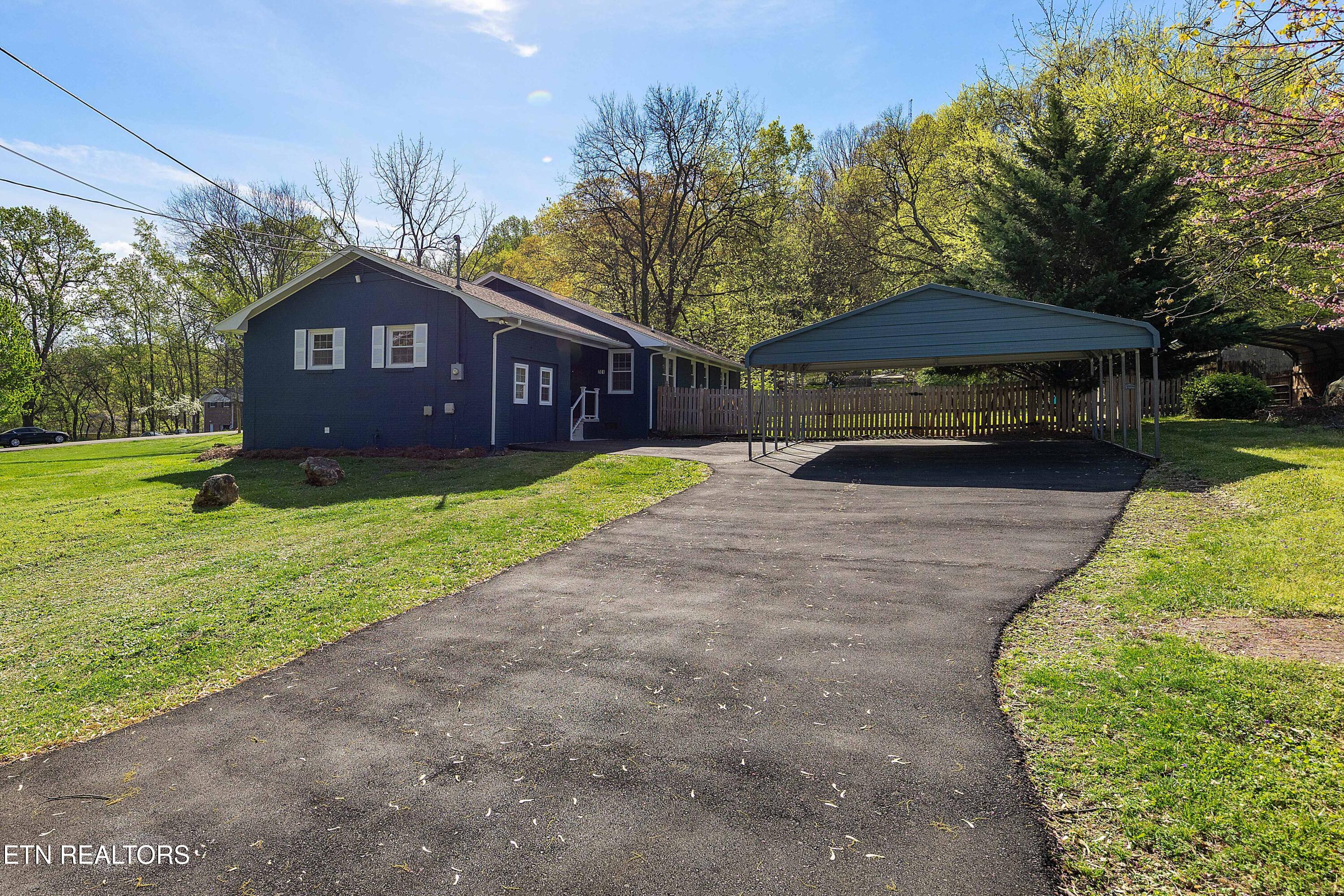 201 Farlow Drive Property Photo 30