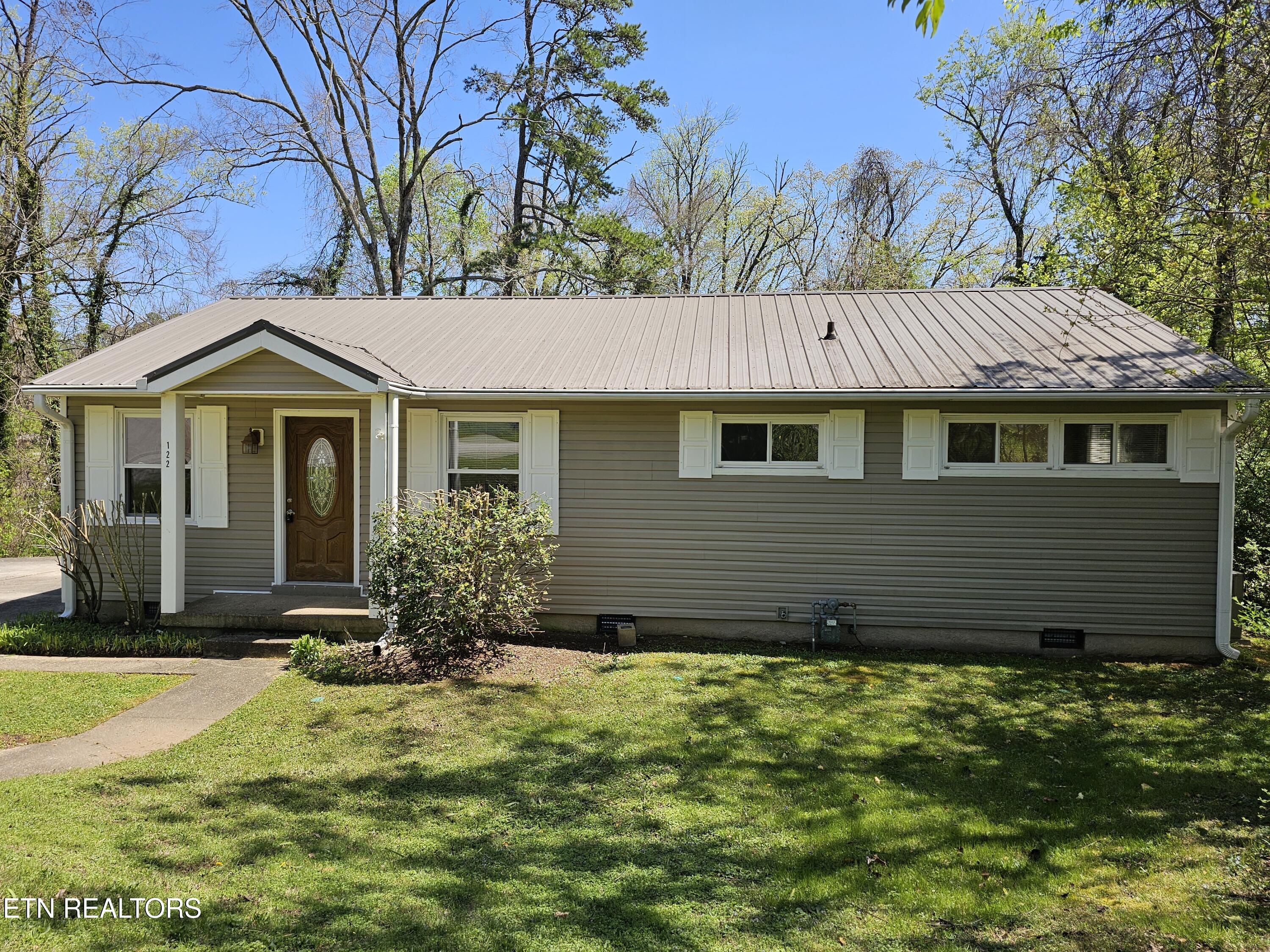 122 Alger Rd Property Photo