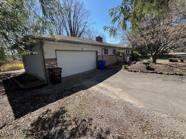 845 W Outer Drive Property Photo
