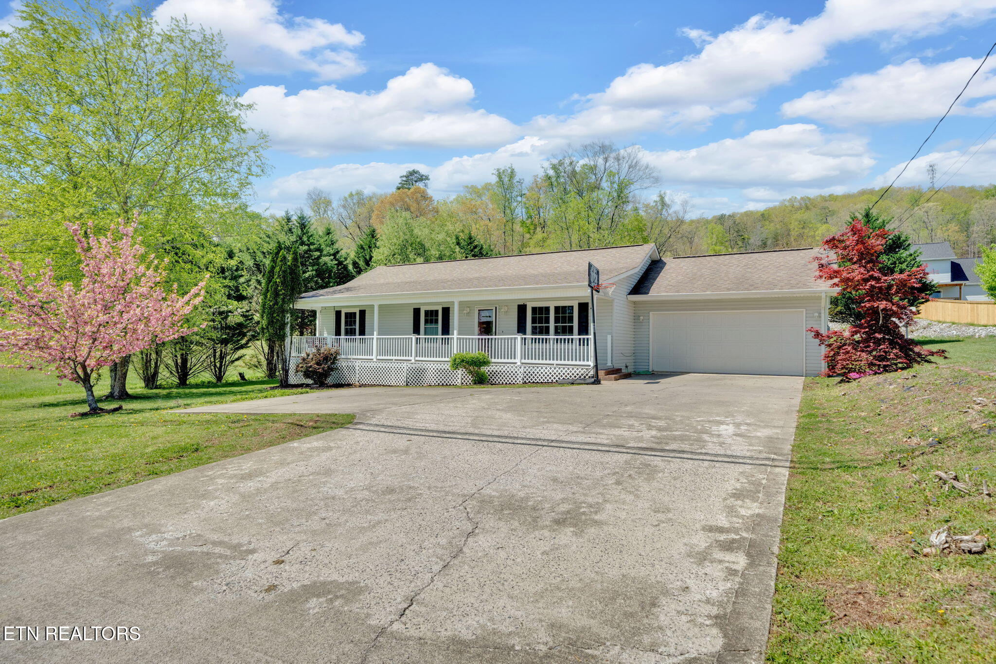 718 Ridgeview Drive Property Photo