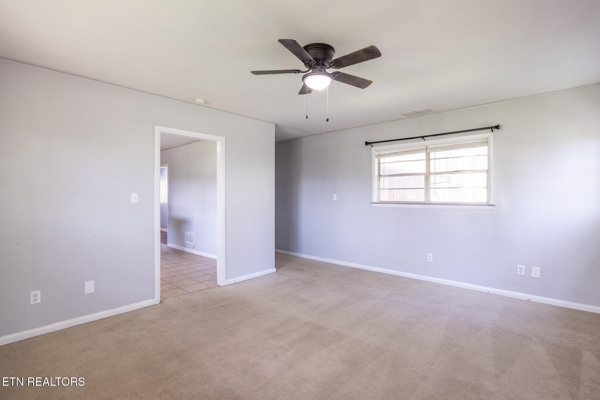 414 Guille St Property Photo 8