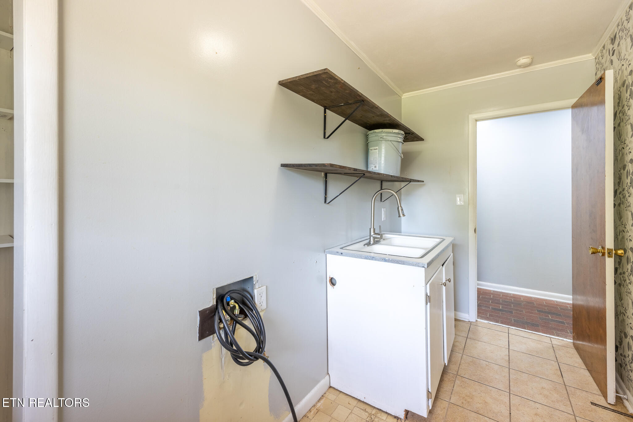 414 Guille St Property Photo 20