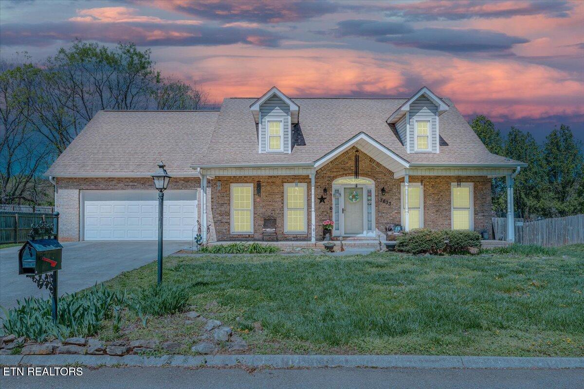 7633 Windy Knoll Drive Property Photo