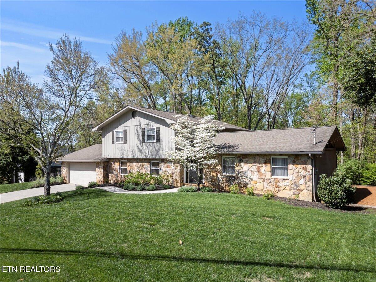602 Villa Crest Drive Property Photo