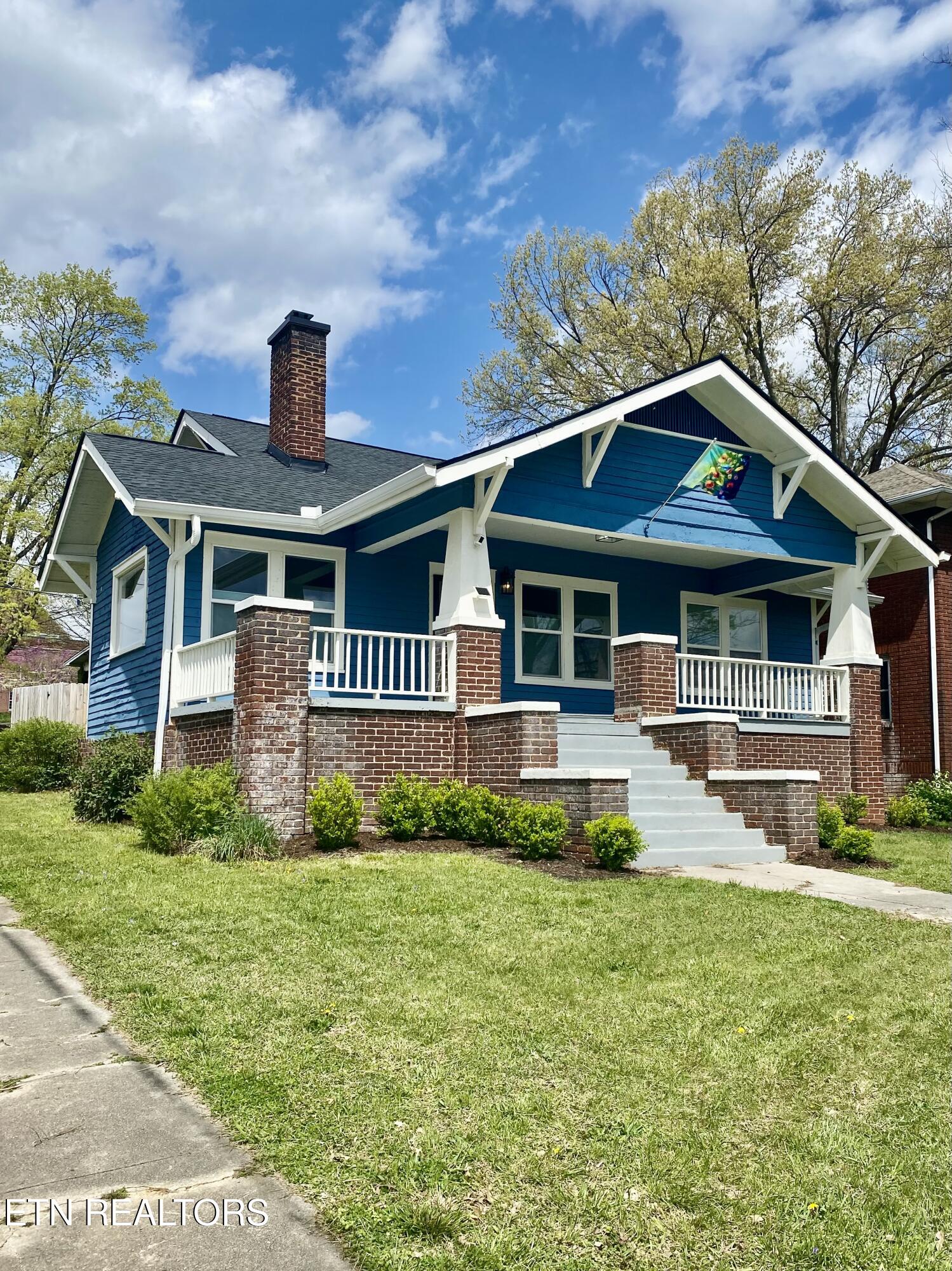 2701 Parkview Ave Property Photo