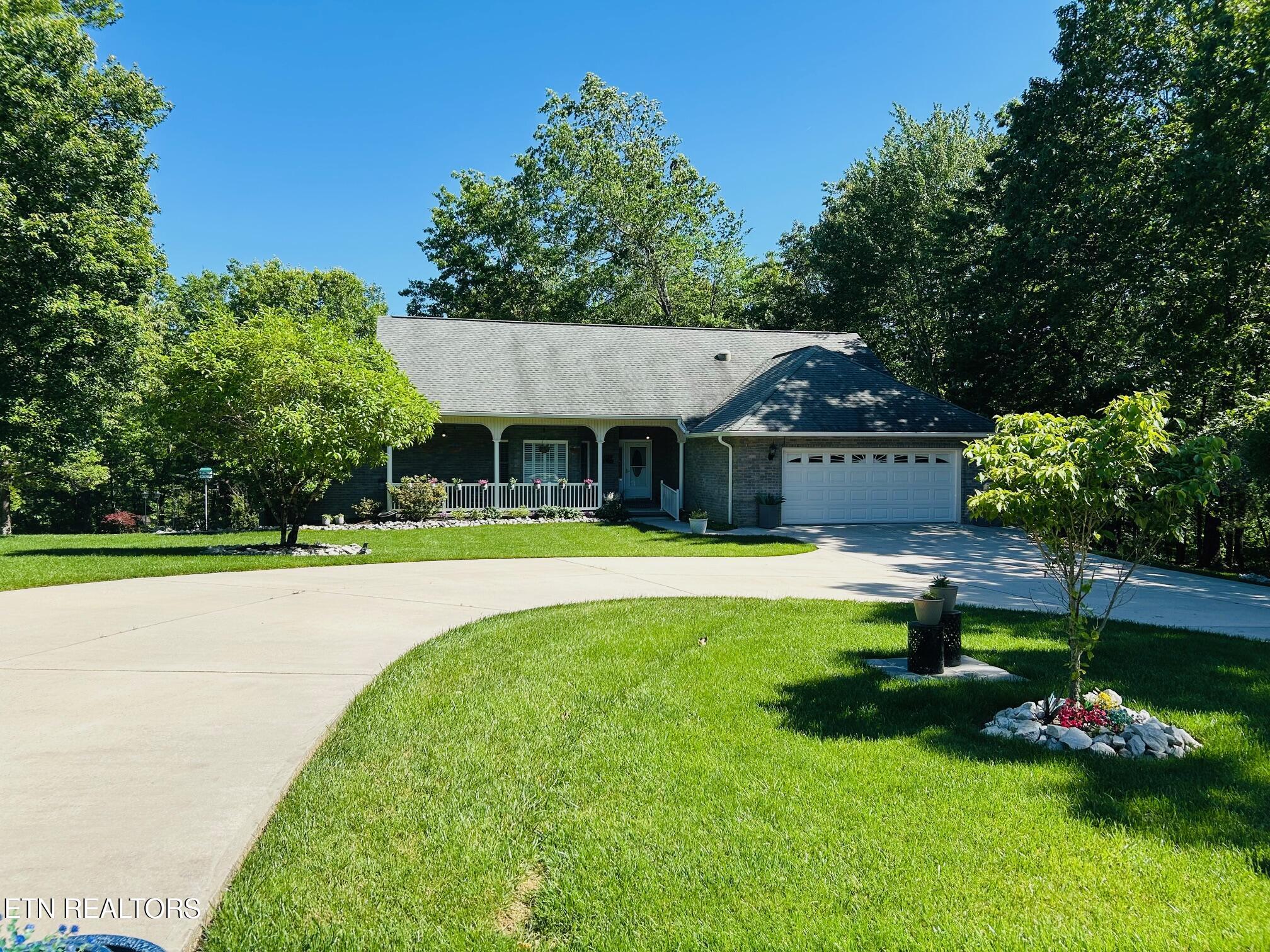 260 Rotherham Drive Property Photo 1