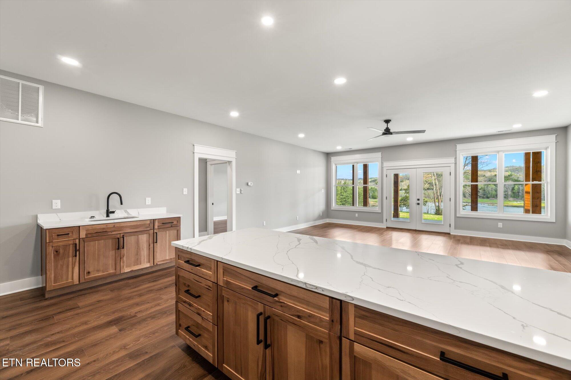 127 Waterfront Knoll Property Photo 36