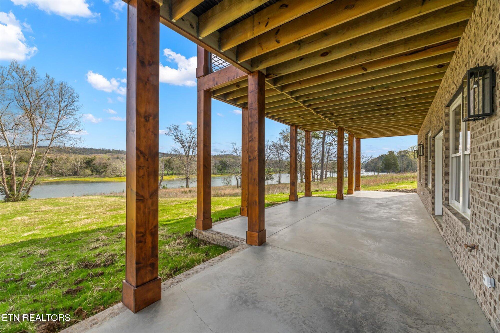 127 Waterfront Knoll Property Photo 45
