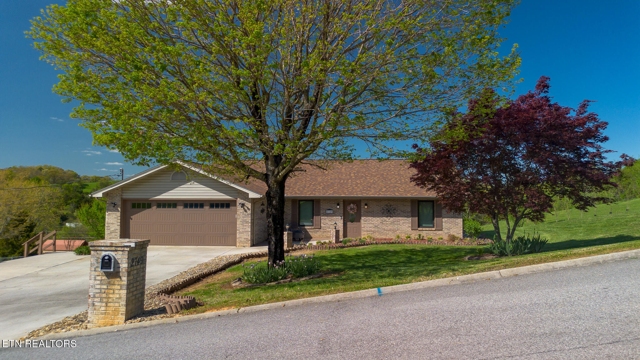 2749 Kentwood Drive Property Photo