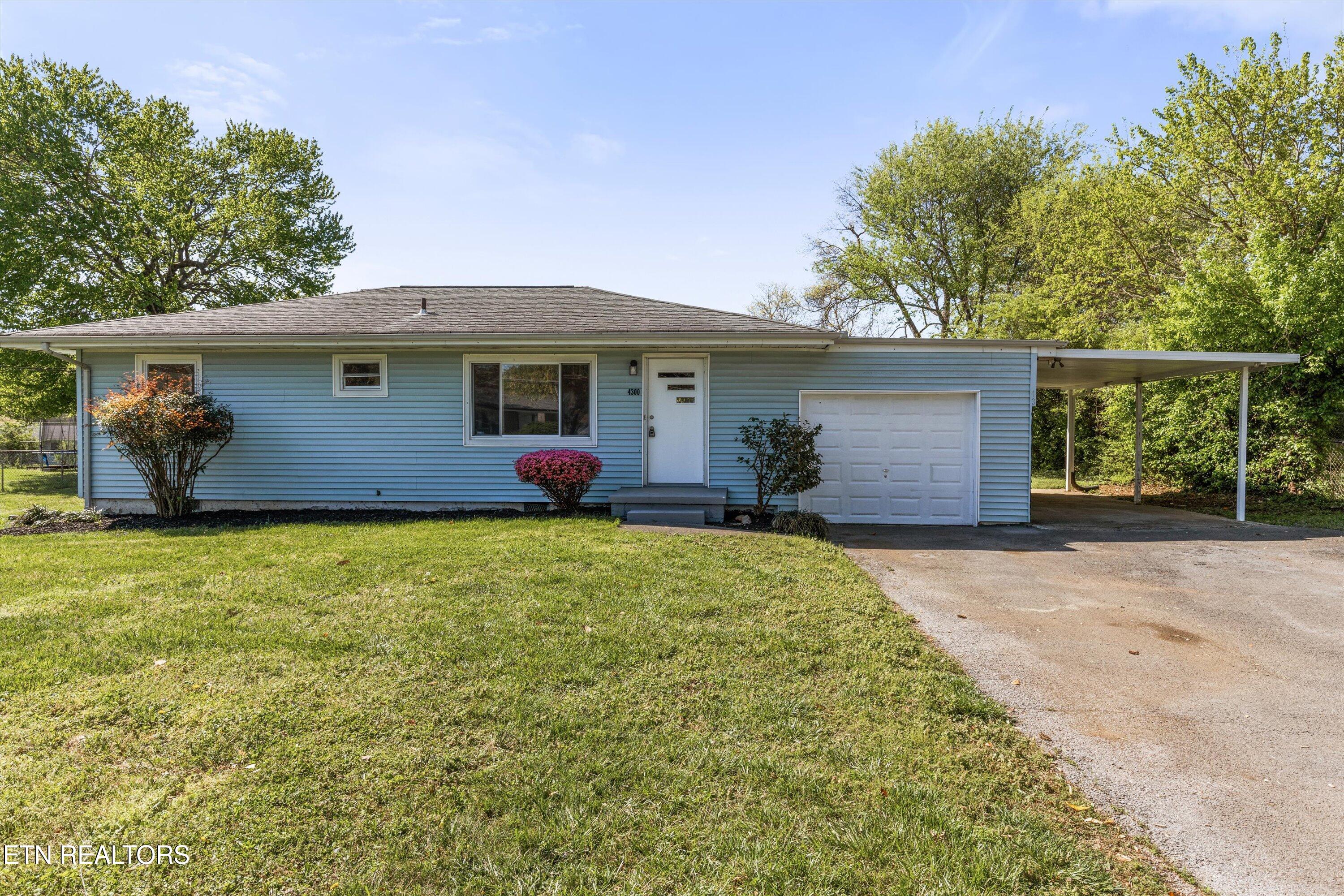 4300 Nw Strolling Rd Property Photo