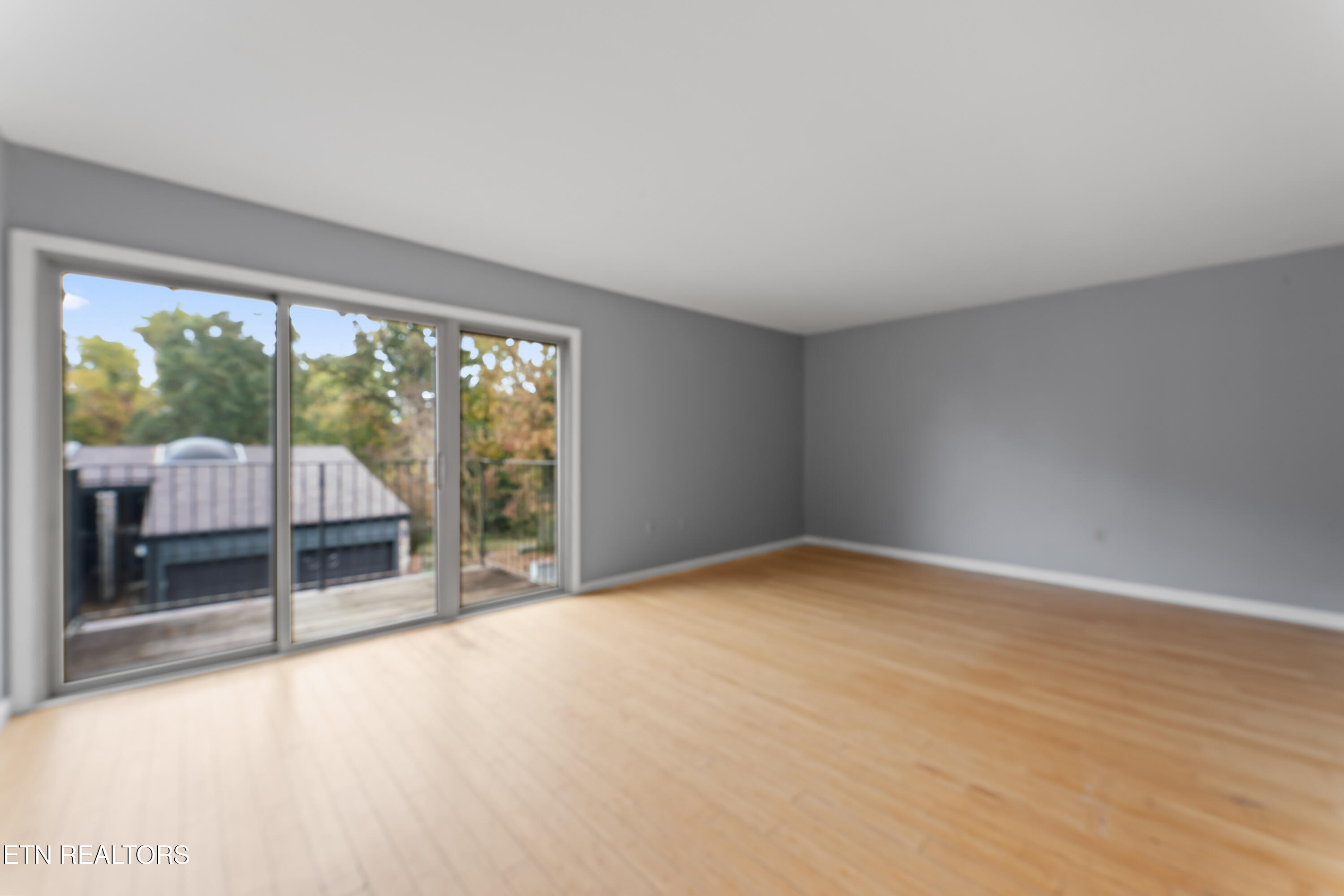 2020 Cherokee Bluff Drive Property Photo 9