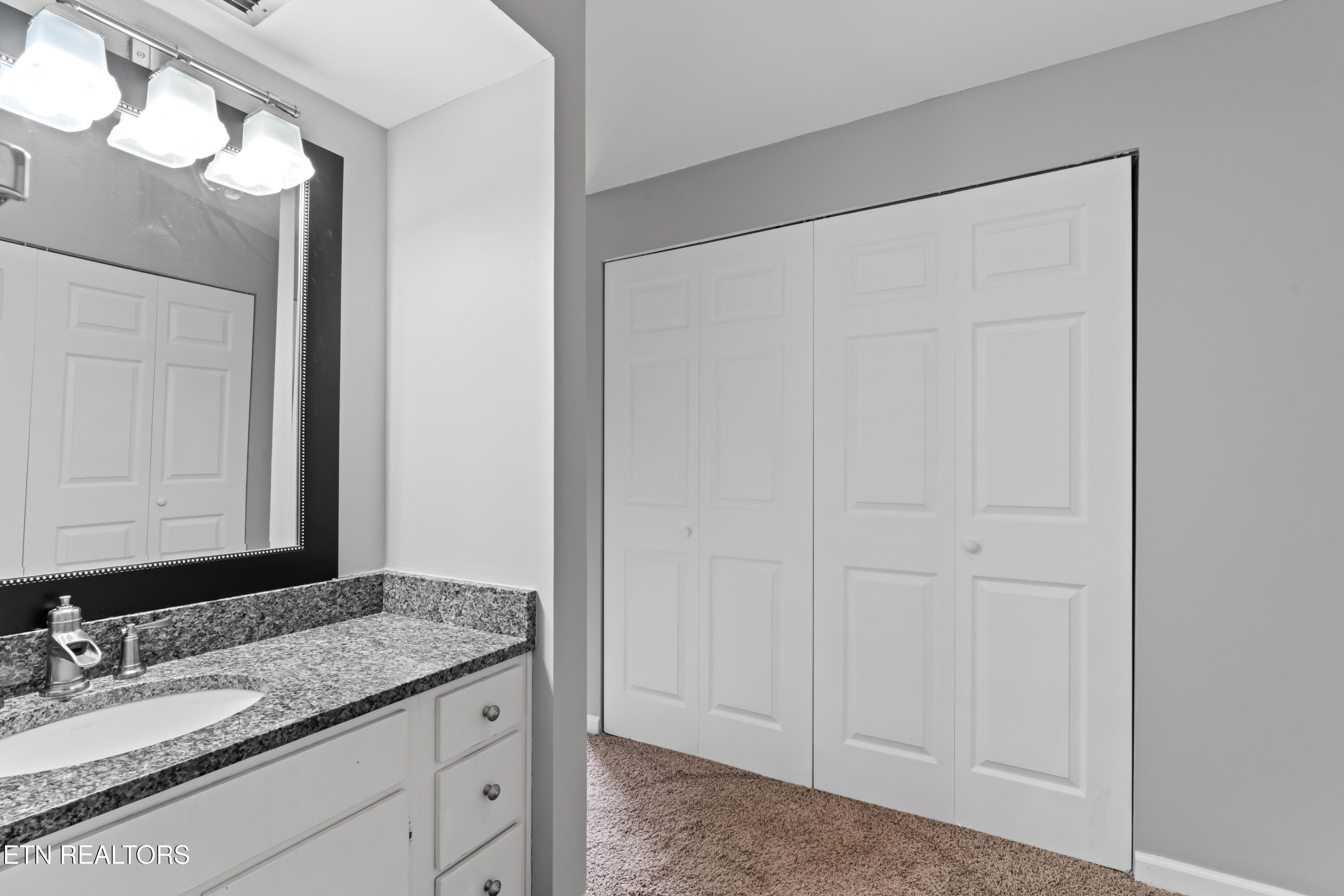 2020 Cherokee Bluff Drive Property Photo 15