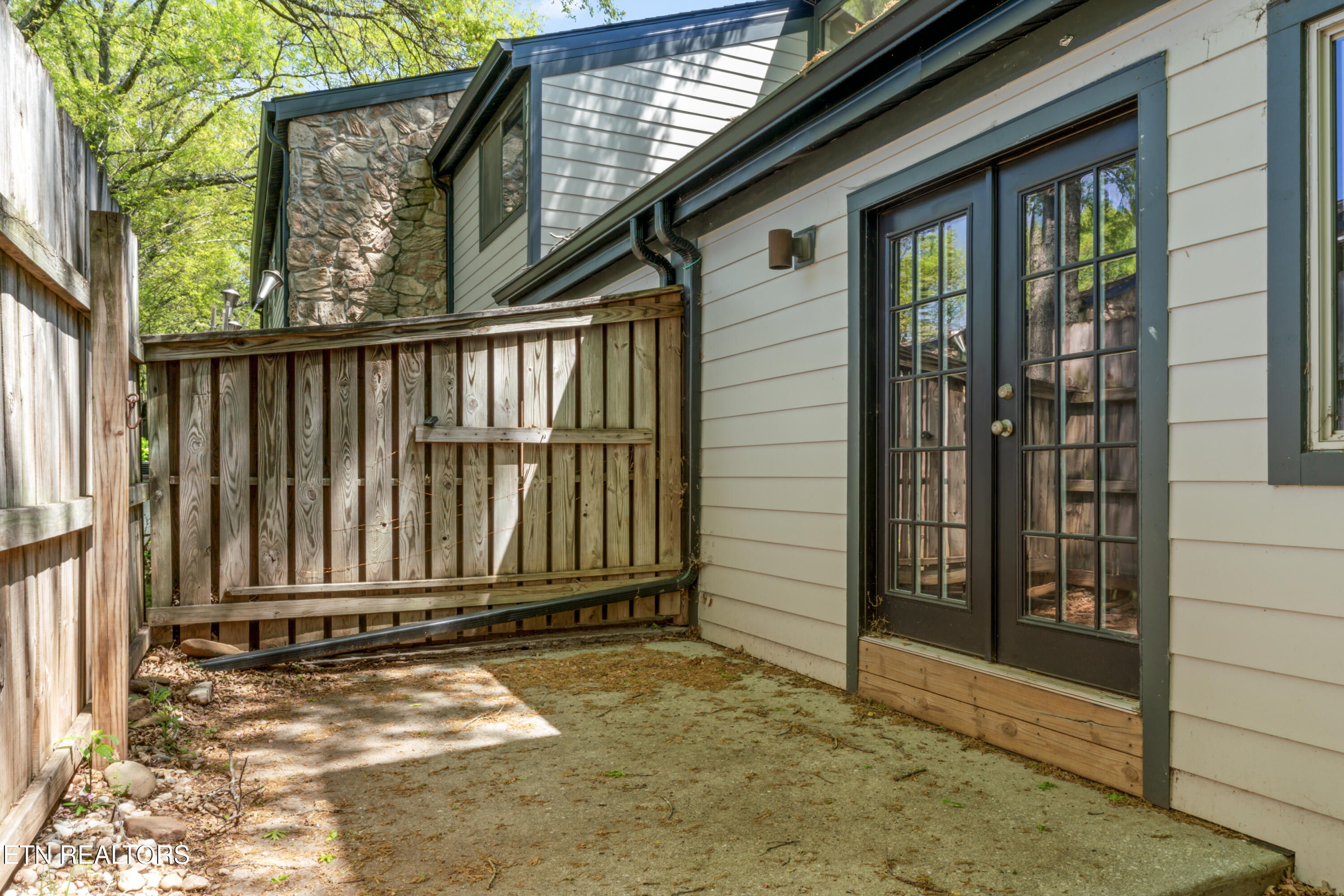 2020 Cherokee Bluff Drive Property Photo 23