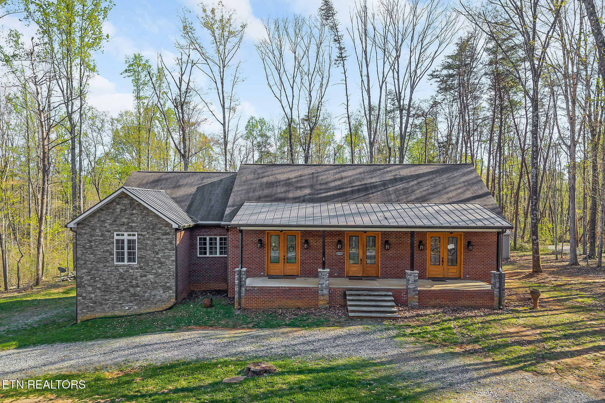 1748 Timber Tr Property Photo