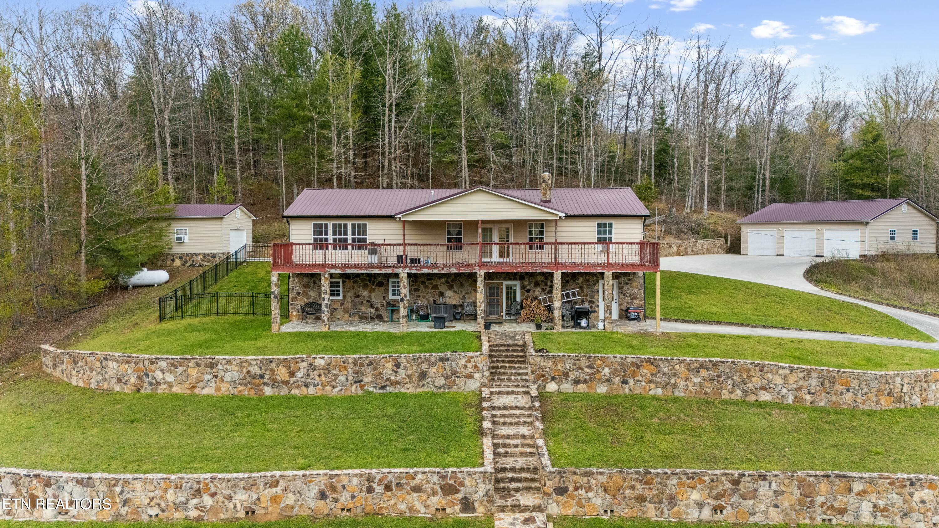 247 Gerald Bonham Rd Property Photo