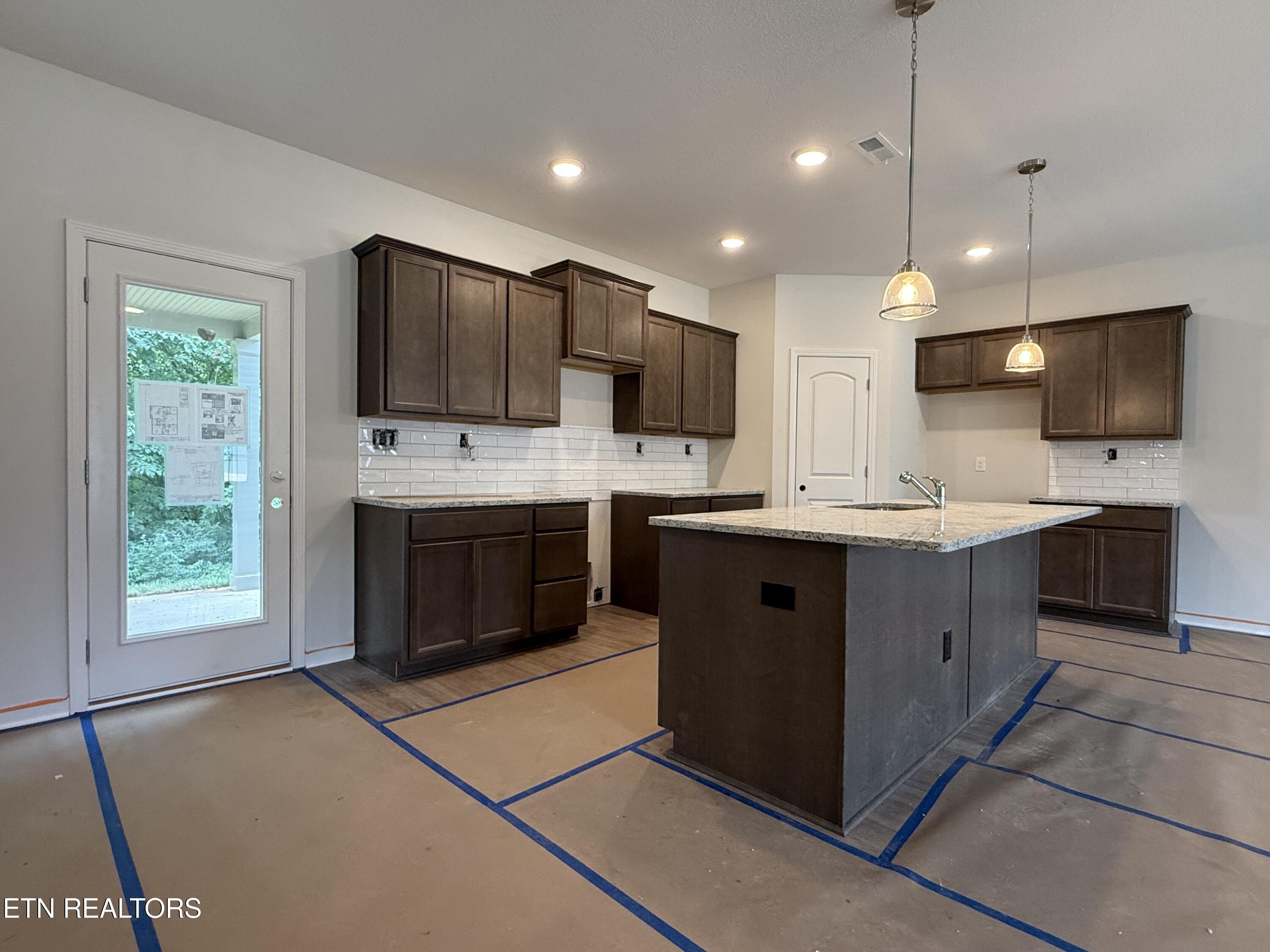 3527 Crimson Circle Property Photo 3