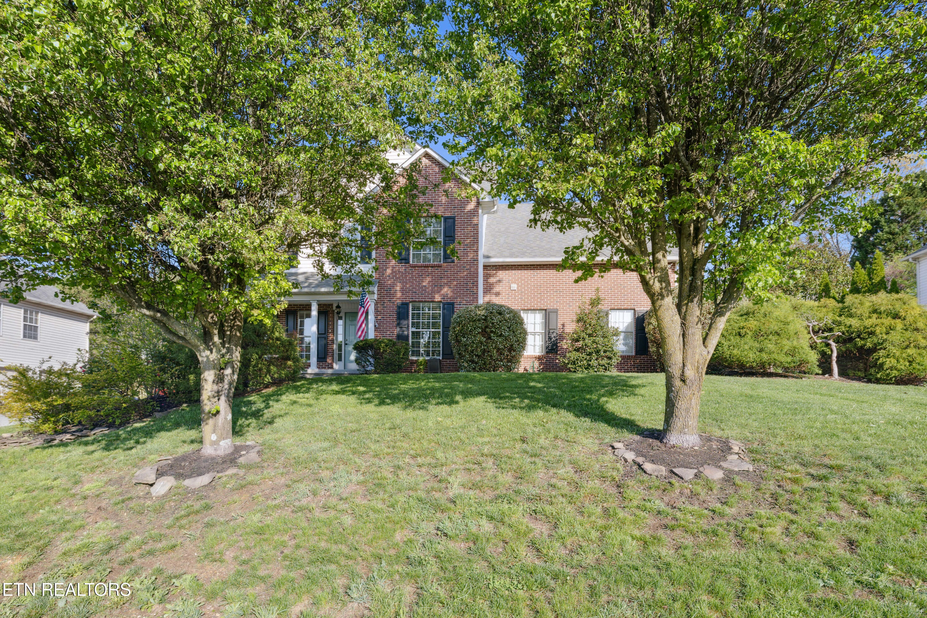 5633 Eagle Crest Lane Property Photo