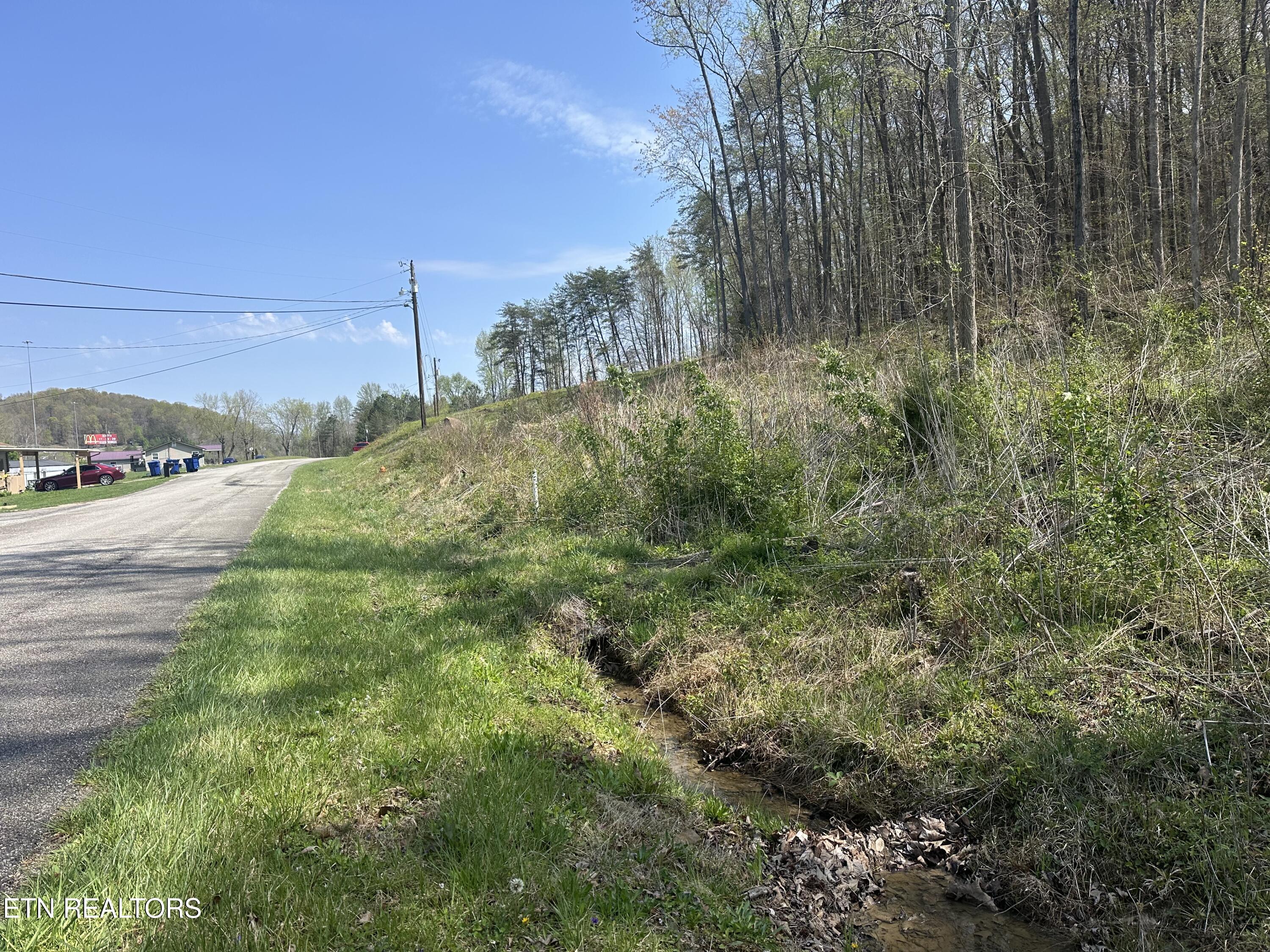 Douglas Lane Property Photo