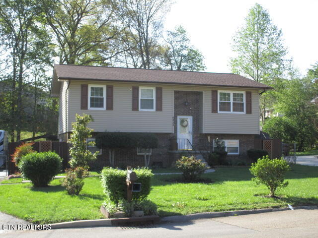 6408 Nw Ellesmere Drive Property Photo