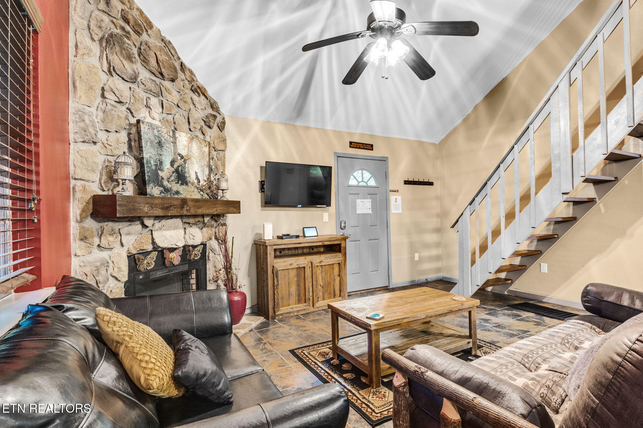 2263-2263 Lones Branch Lane Property Photo 5