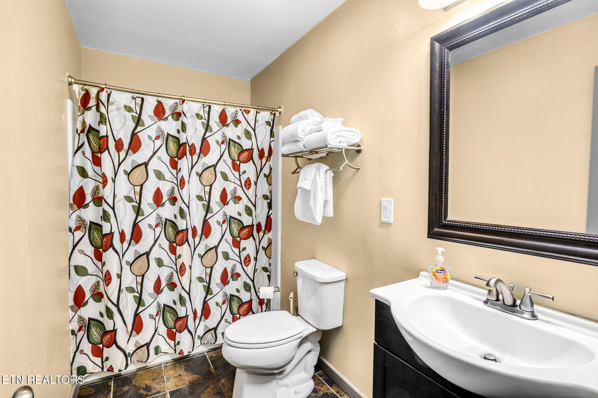 2263-2263 Lones Branch Lane Property Photo 10