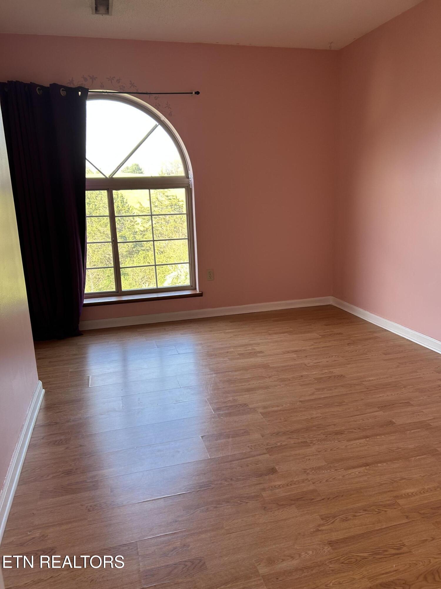 129 Norfolk Circle Property Photo 21