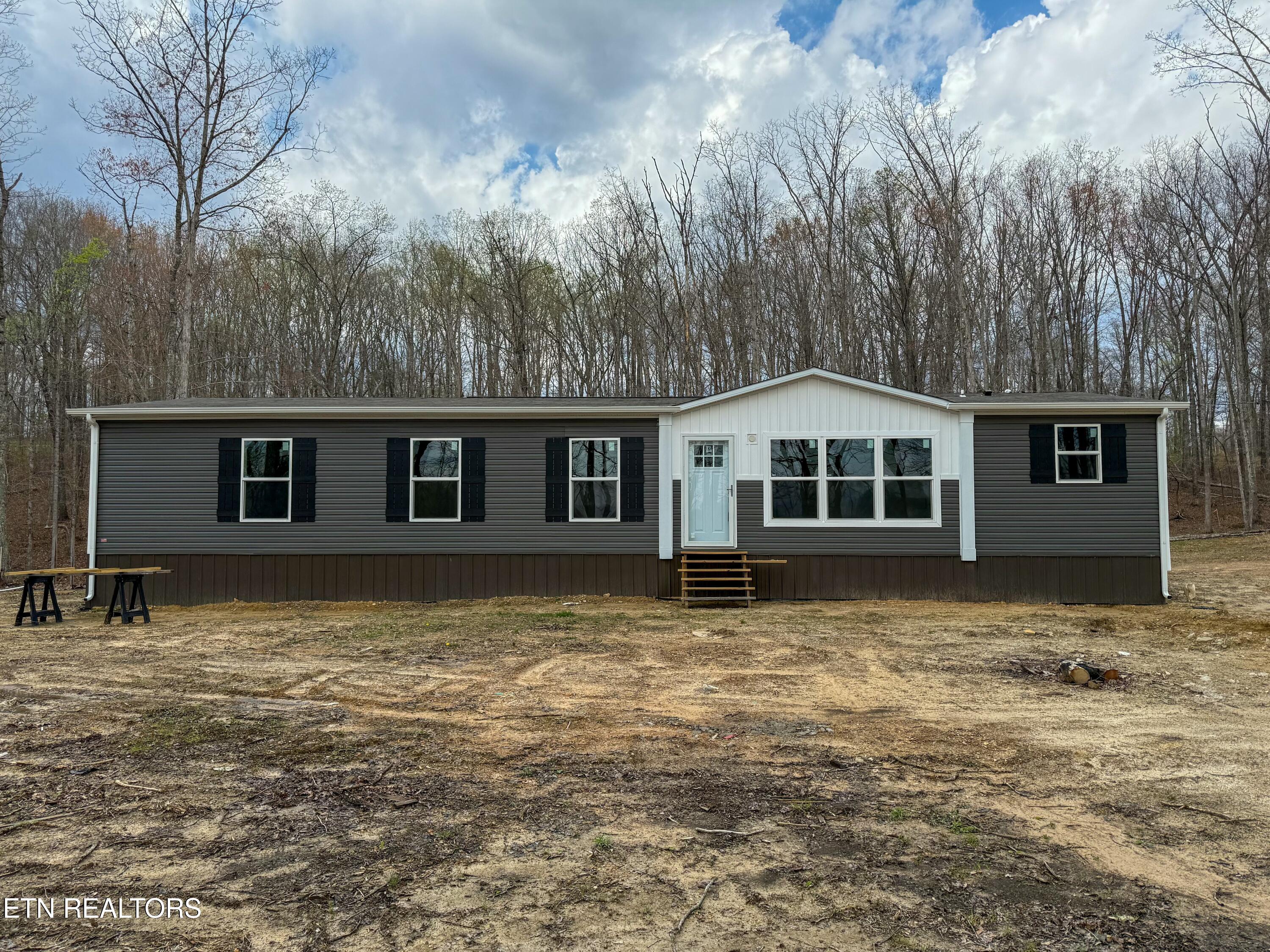 785 Pilot Mountain Rd Property Photo