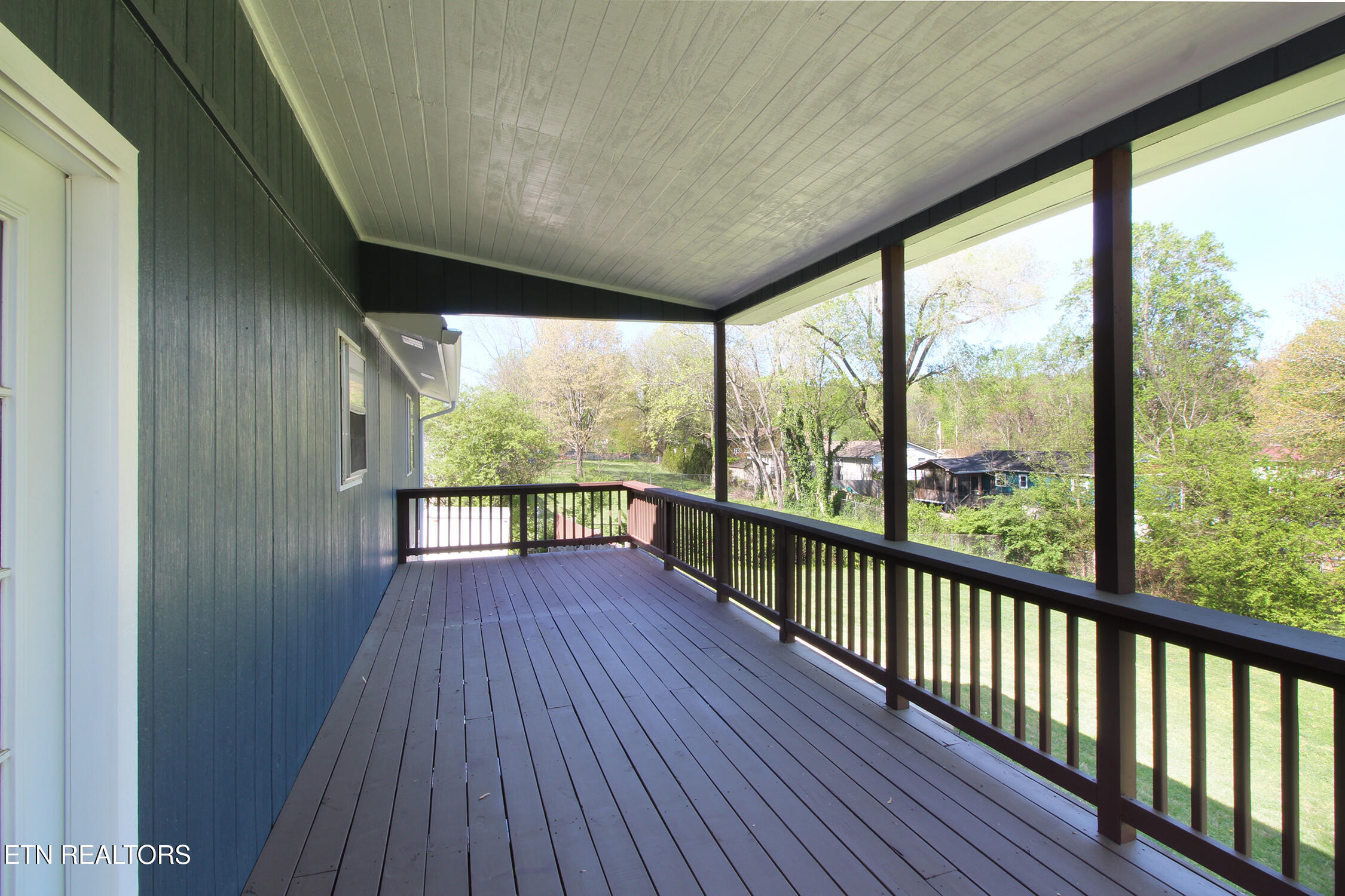 9040 Shallowford Rd Property Photo 22