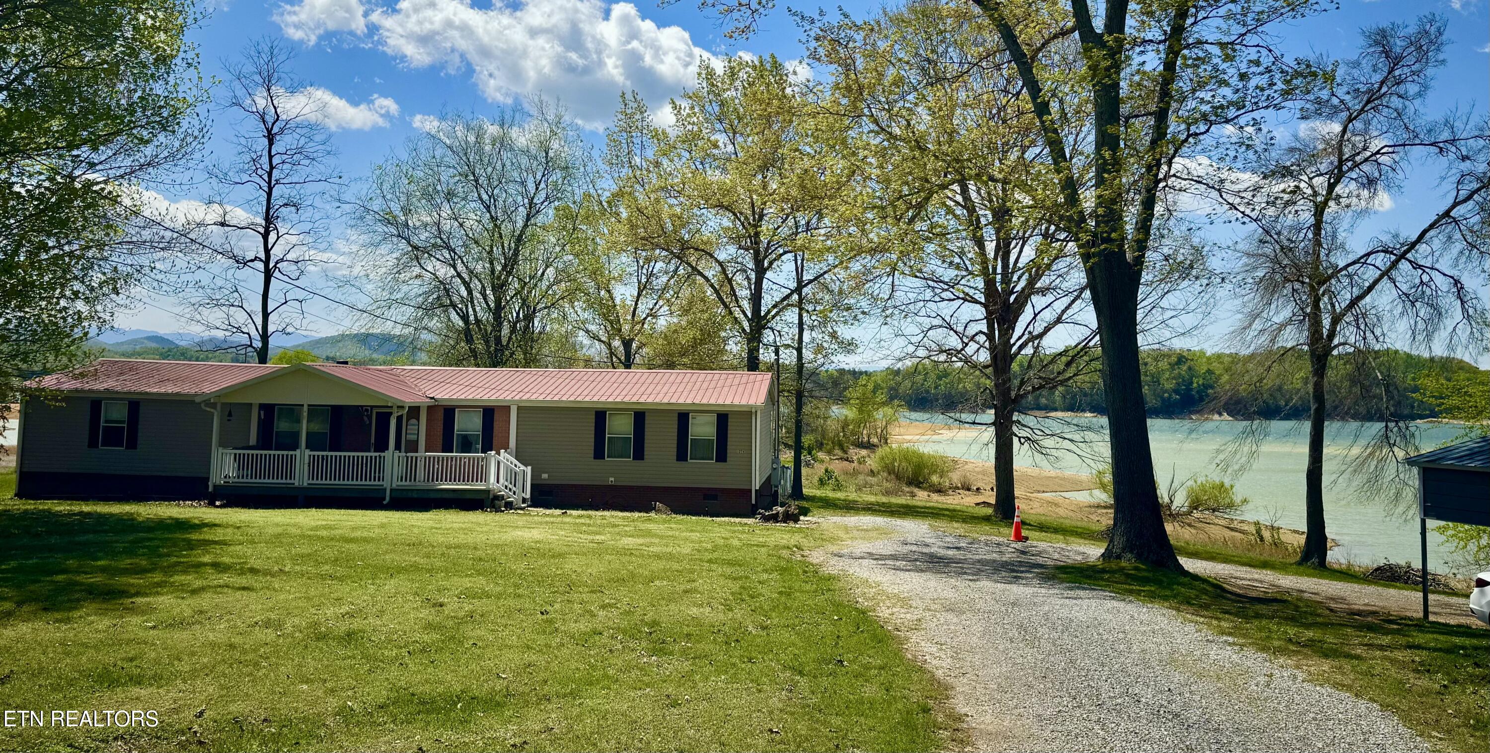 1274 Cedar Hills Rd