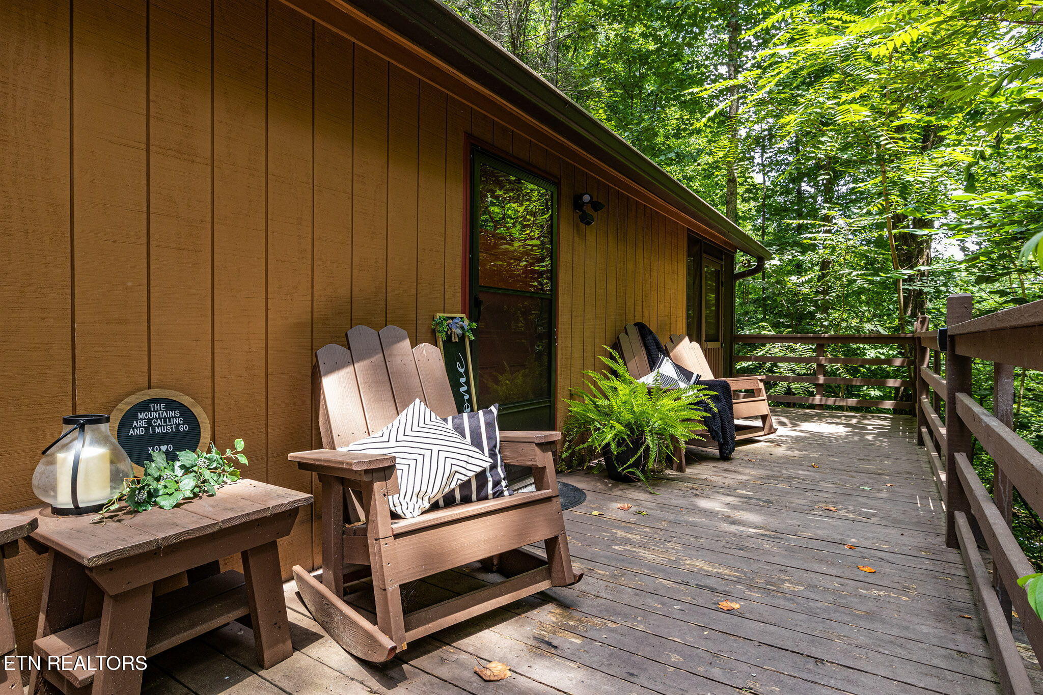 2263 2265 Lones Branch Lane Property Photo 1