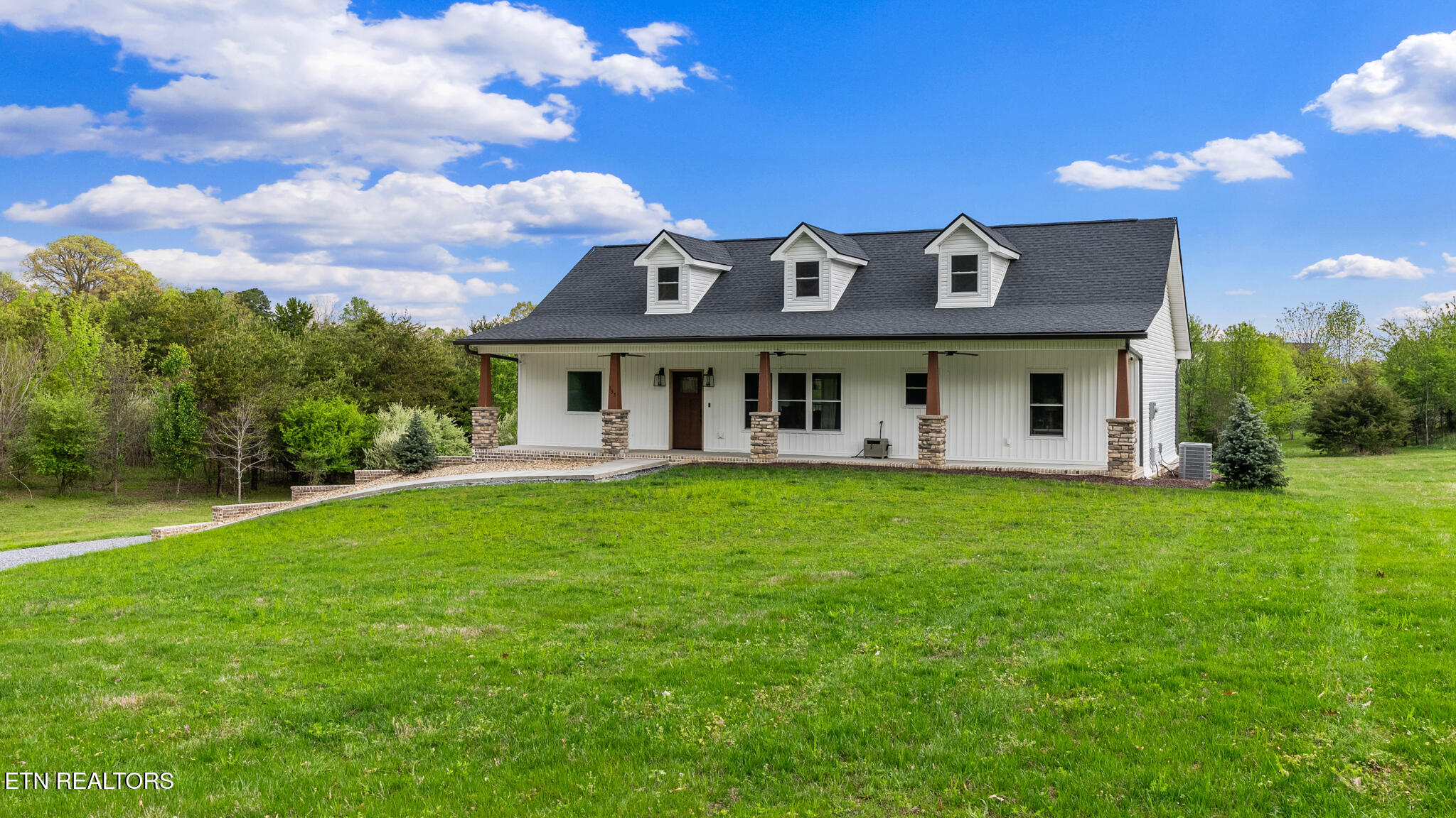 335 Bonne Vista Drive Property Photo