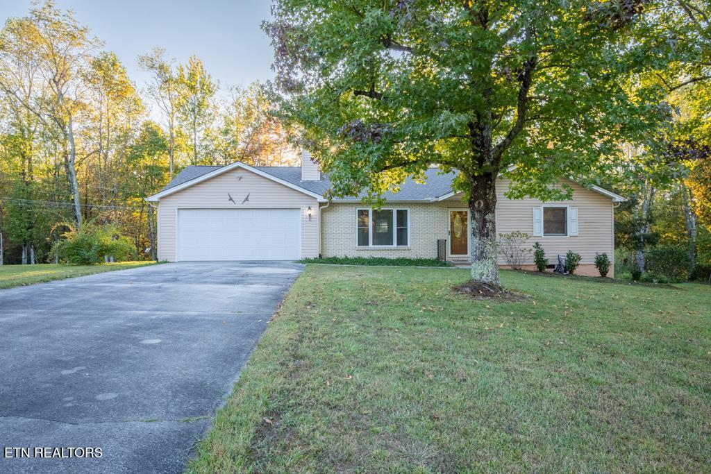 344 Meadows Rd Property Photo