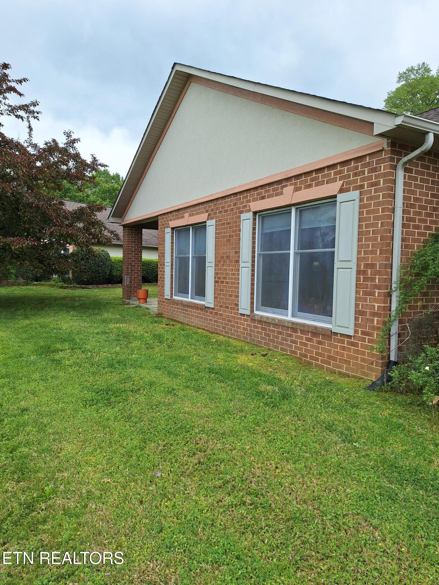 3004 Brentwood Court Property Photo