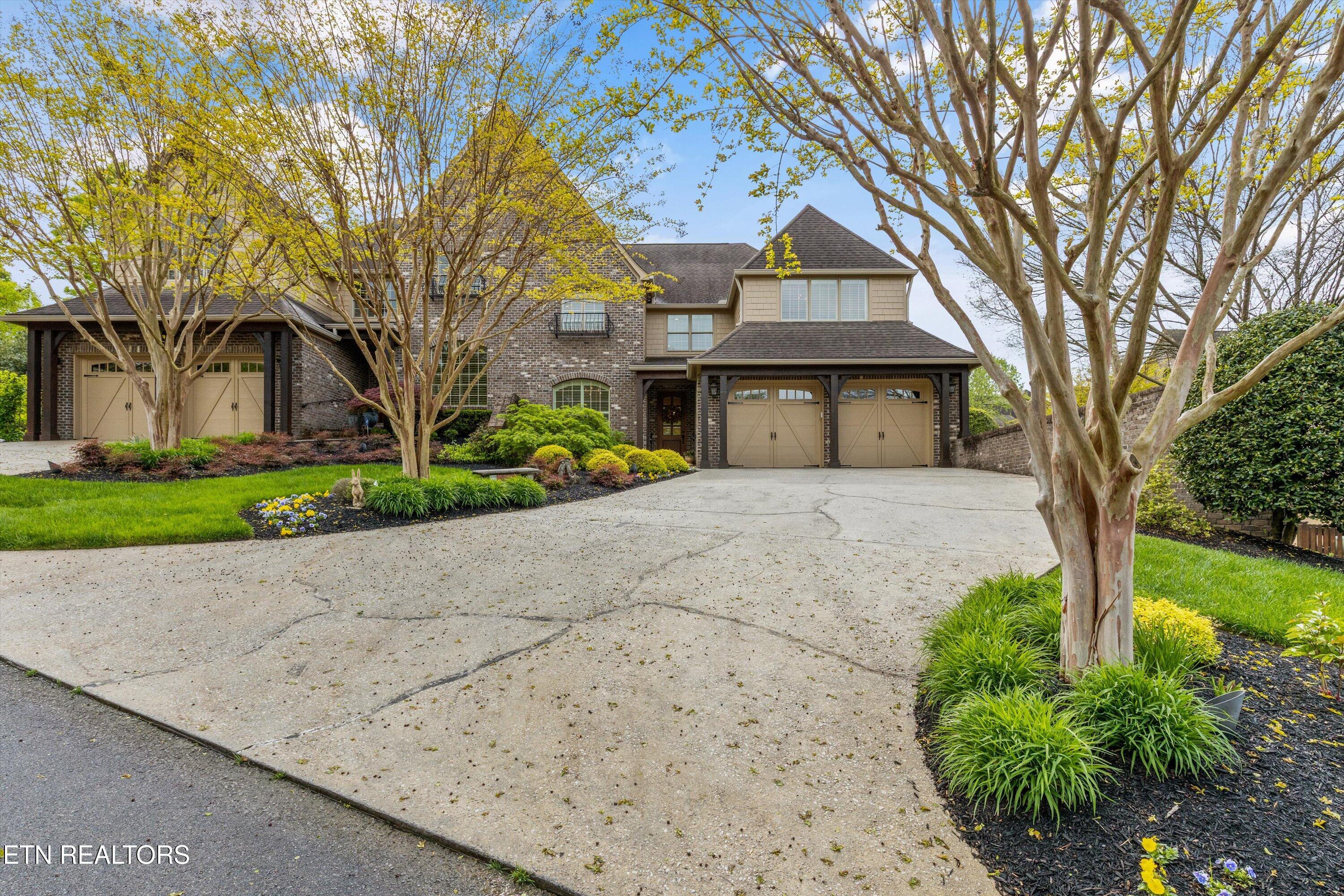 1435 Villa Forest Way Property Photo