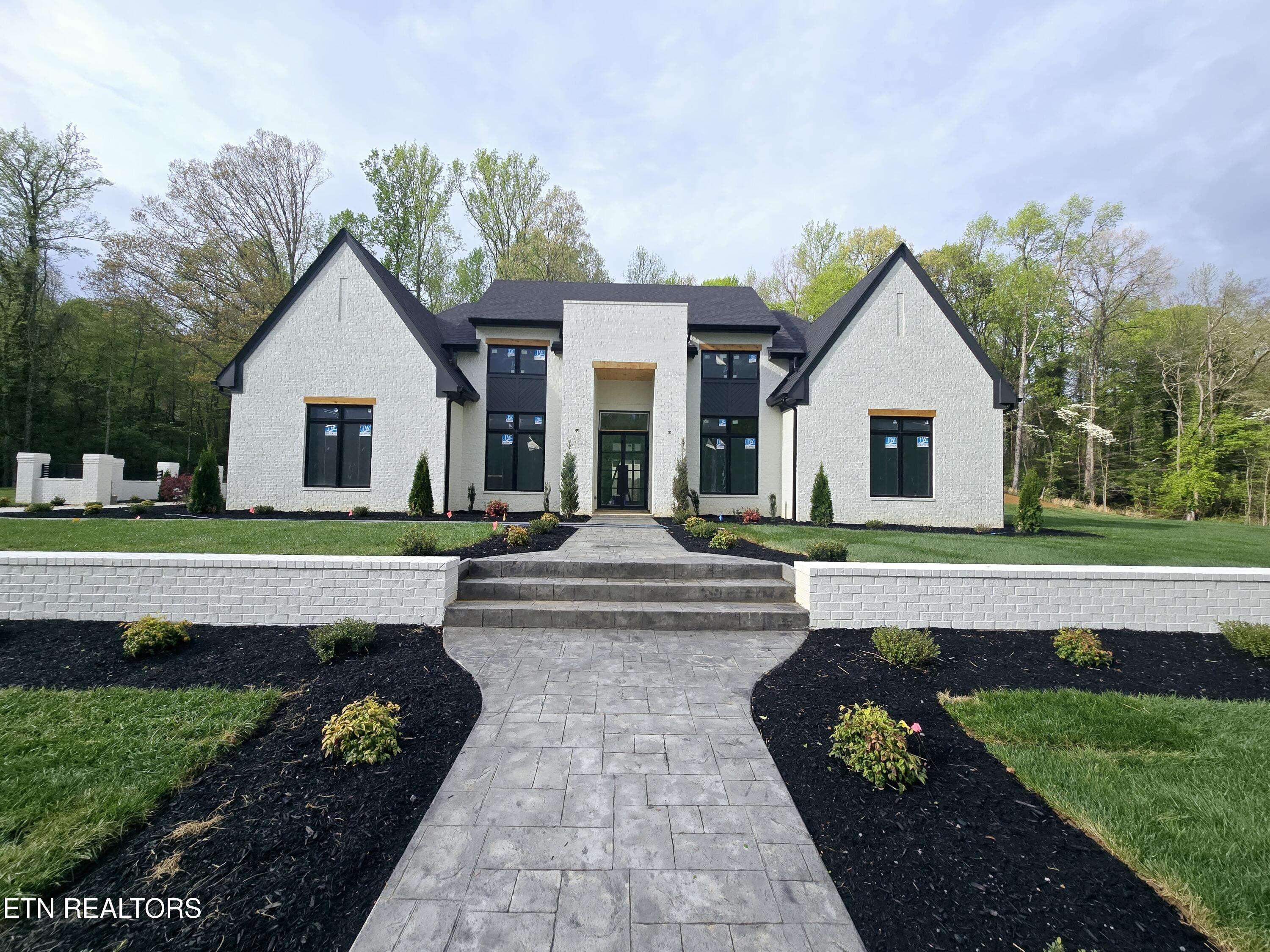 2410 Woodland Reserve Lane Property Photo