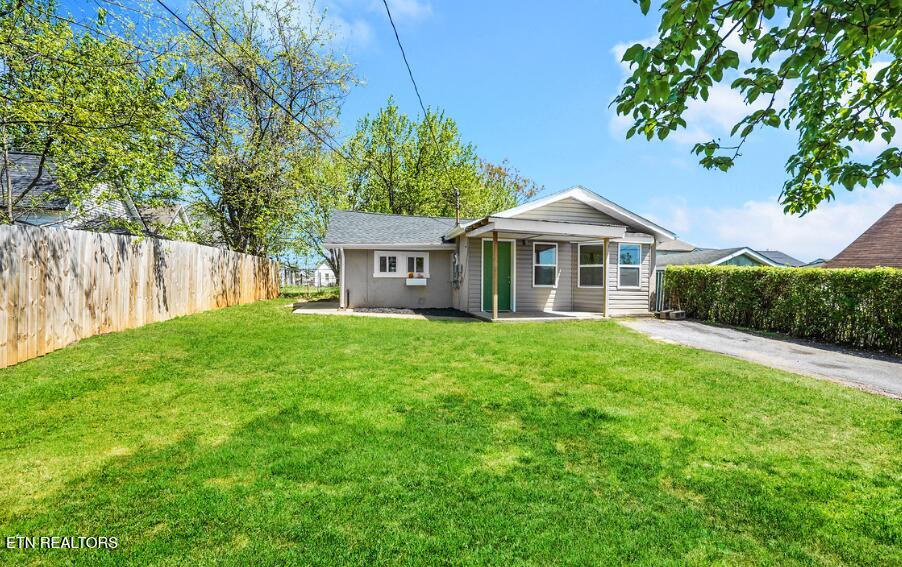 1616 7th Ave Property Photo