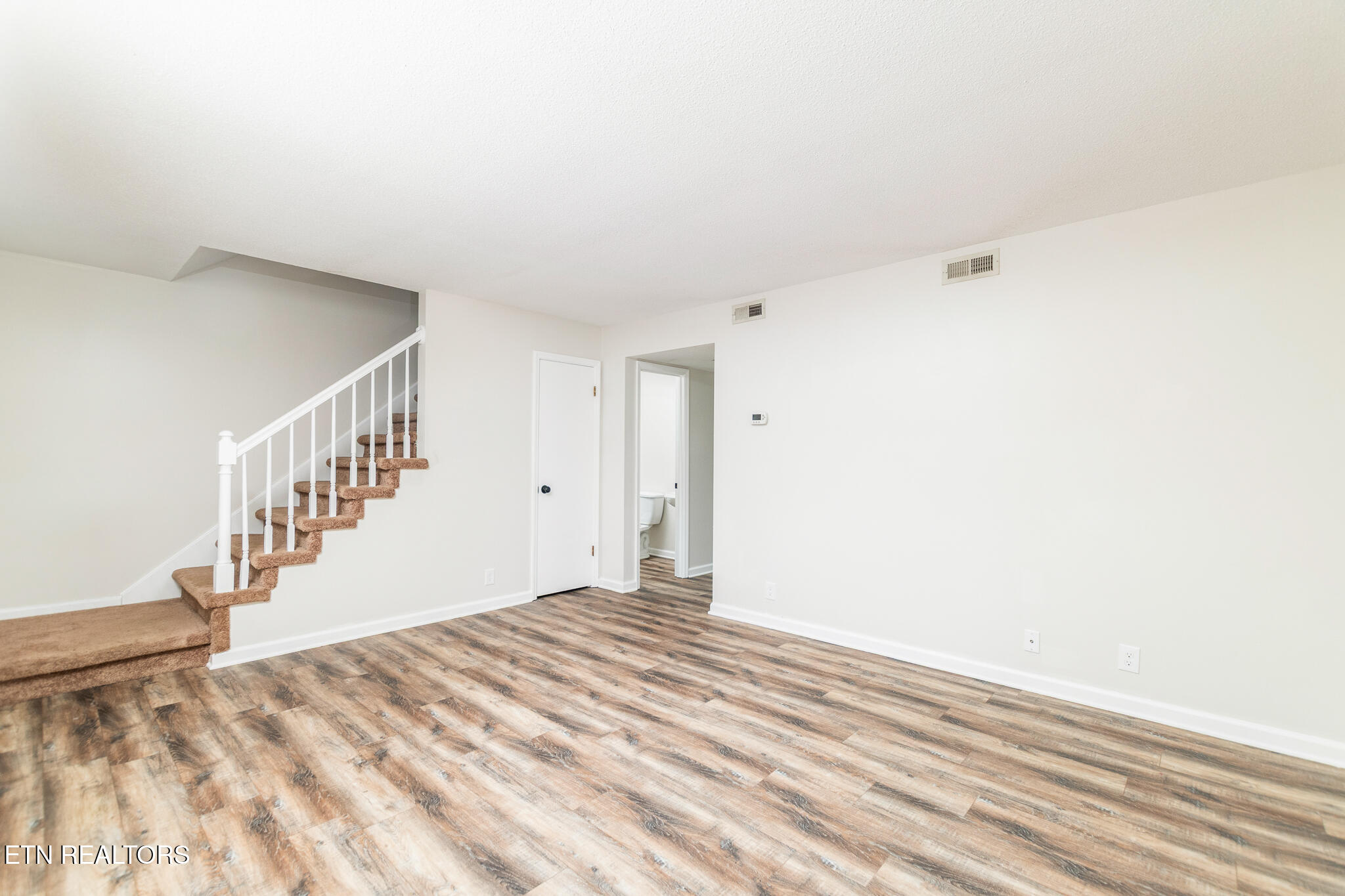 1213 Crest Brook Drive Property Photo 5