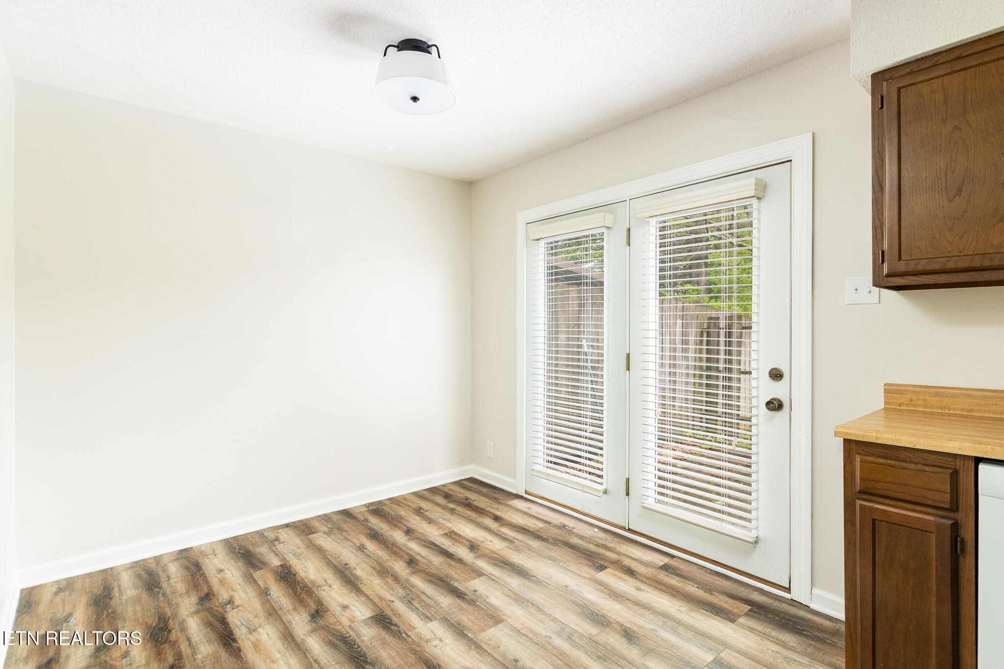 1213 Crest Brook Drive Property Photo 10
