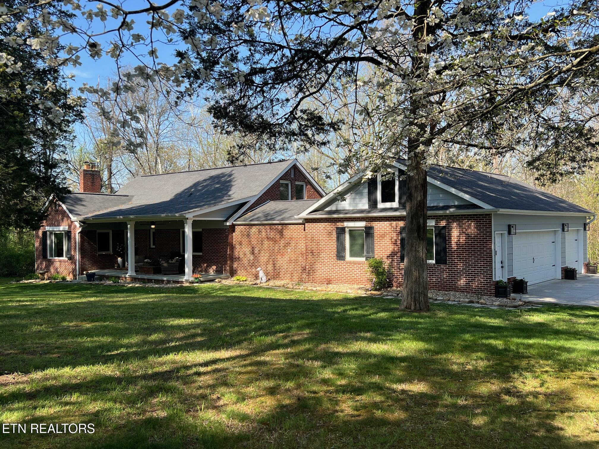 8405 Washington Pike Property Photo