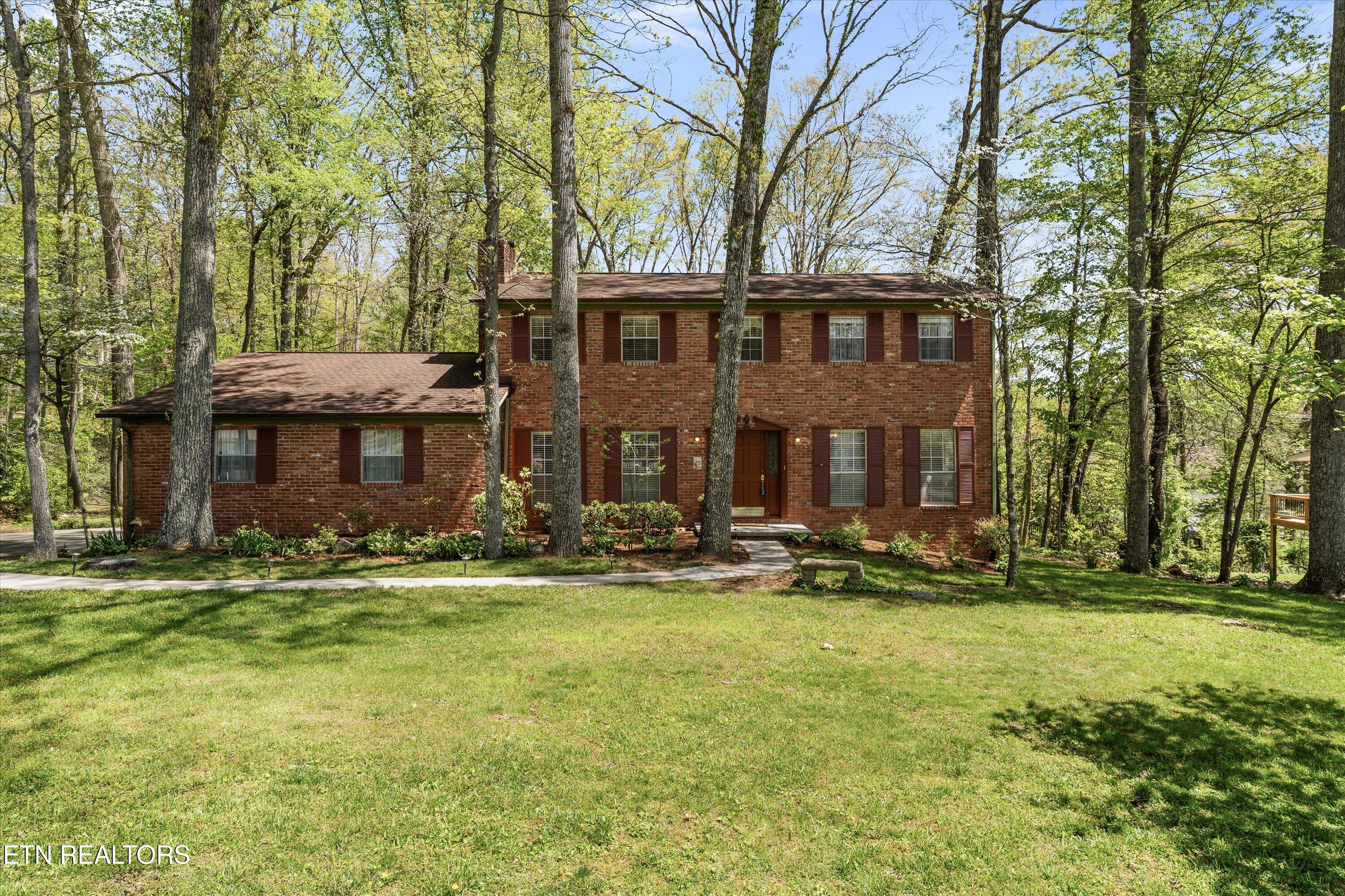 122 Newport Drive Property Photo