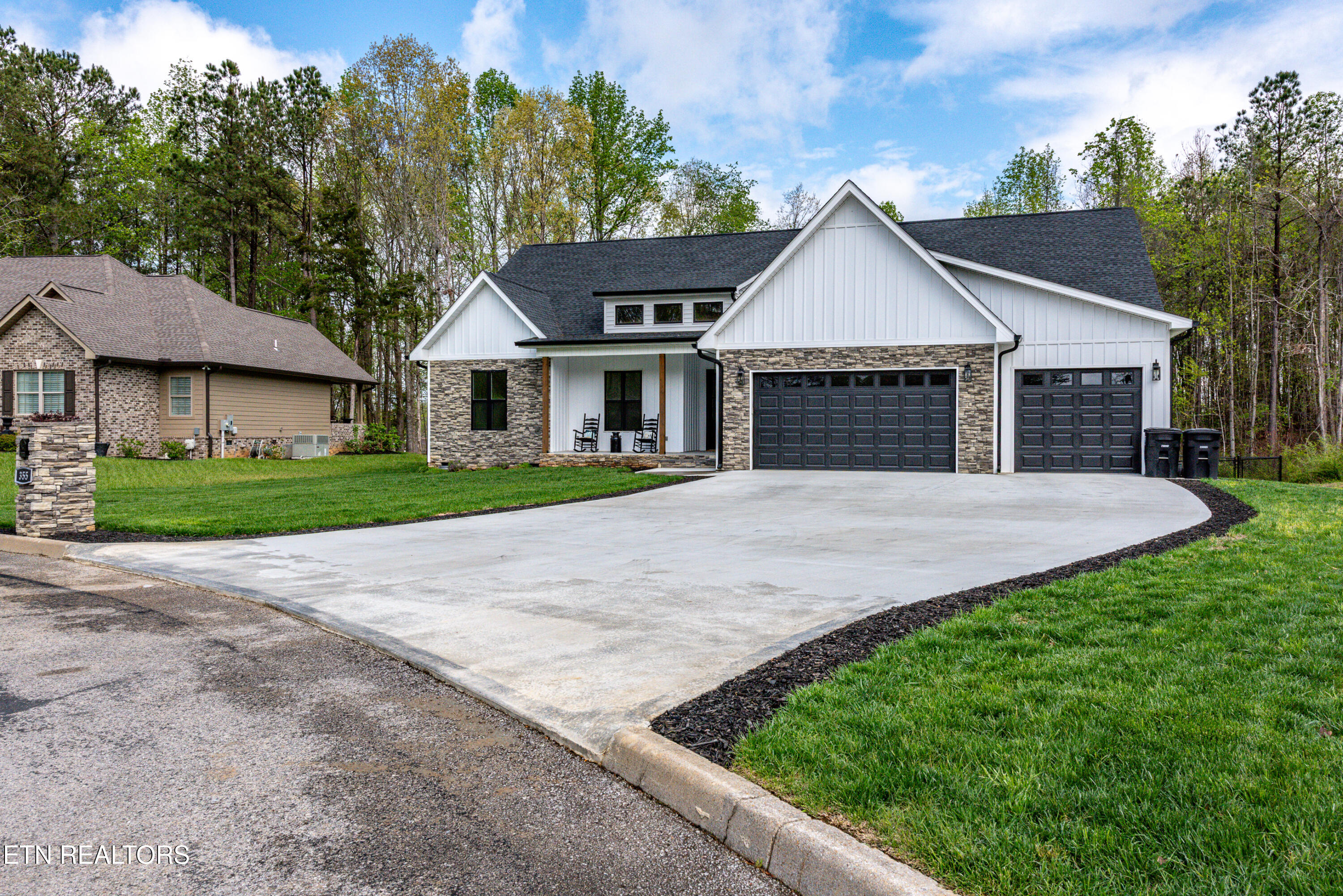 355 Shadows Lawn Drive Property Photo