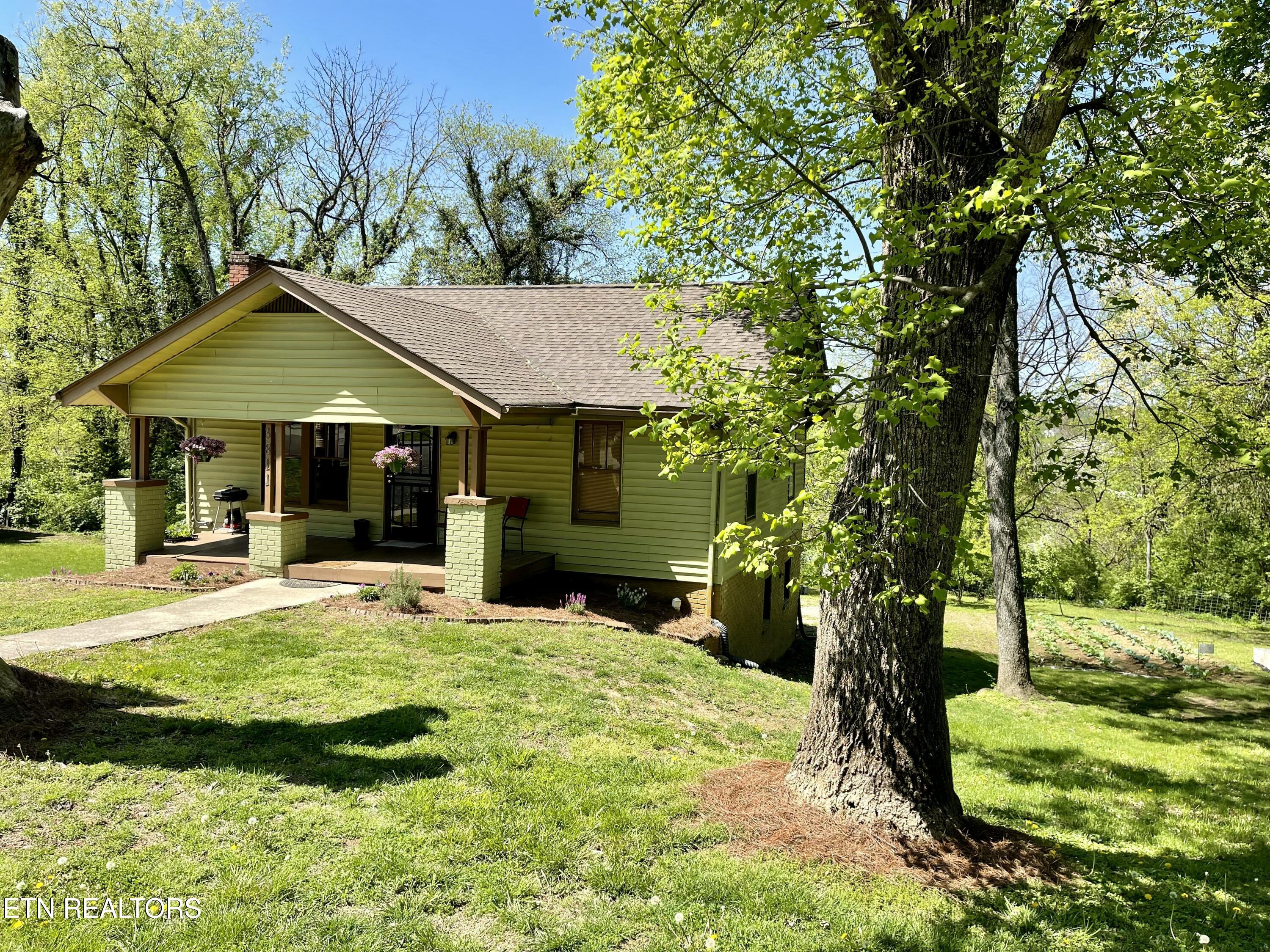 3811 Selma Ave Property Photo