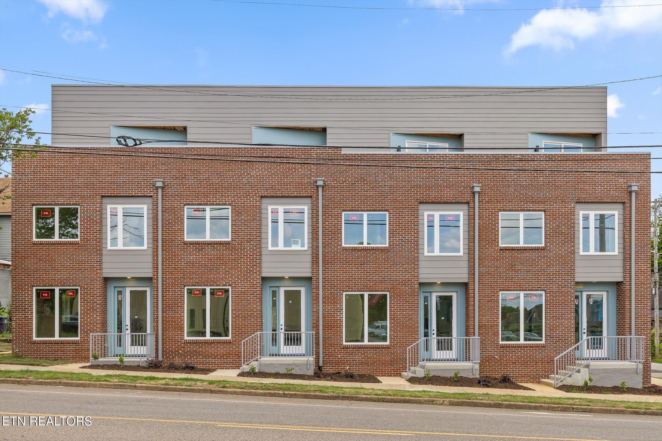 1602 N Central Street Property Photo 4