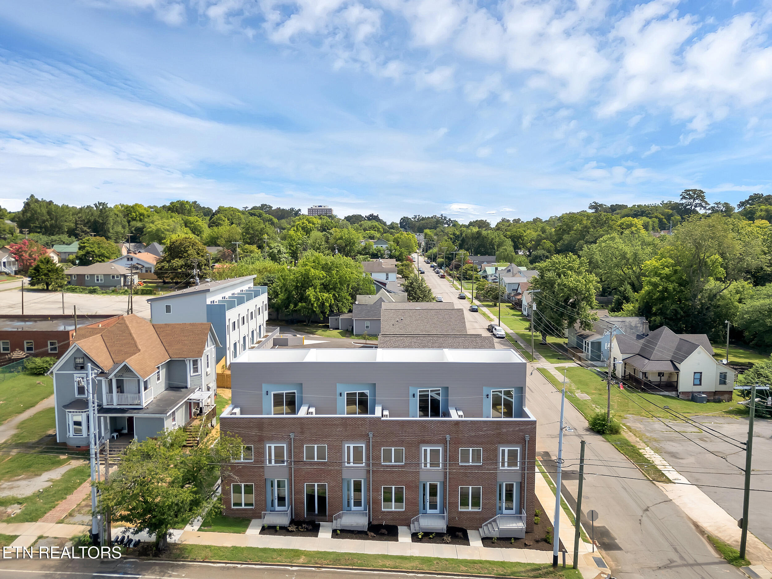 1602 N Central Street Property Photo 6
