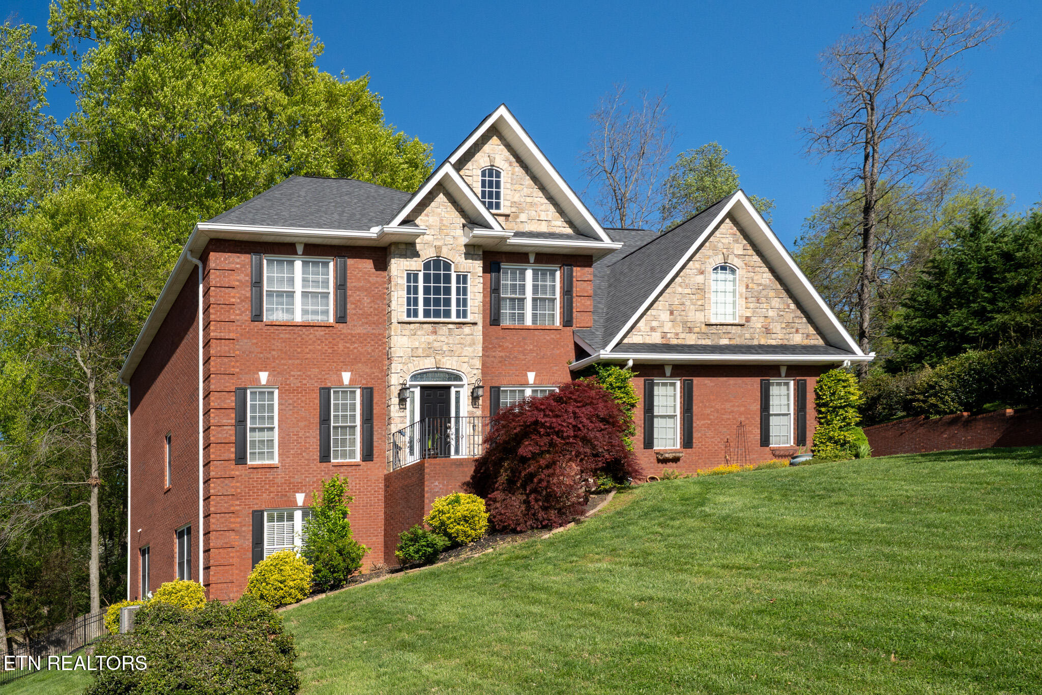 1902 Kelton Lane Property Photo